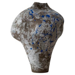 Vase unique en céramique d'argile brute, signé Maku Ceramic
