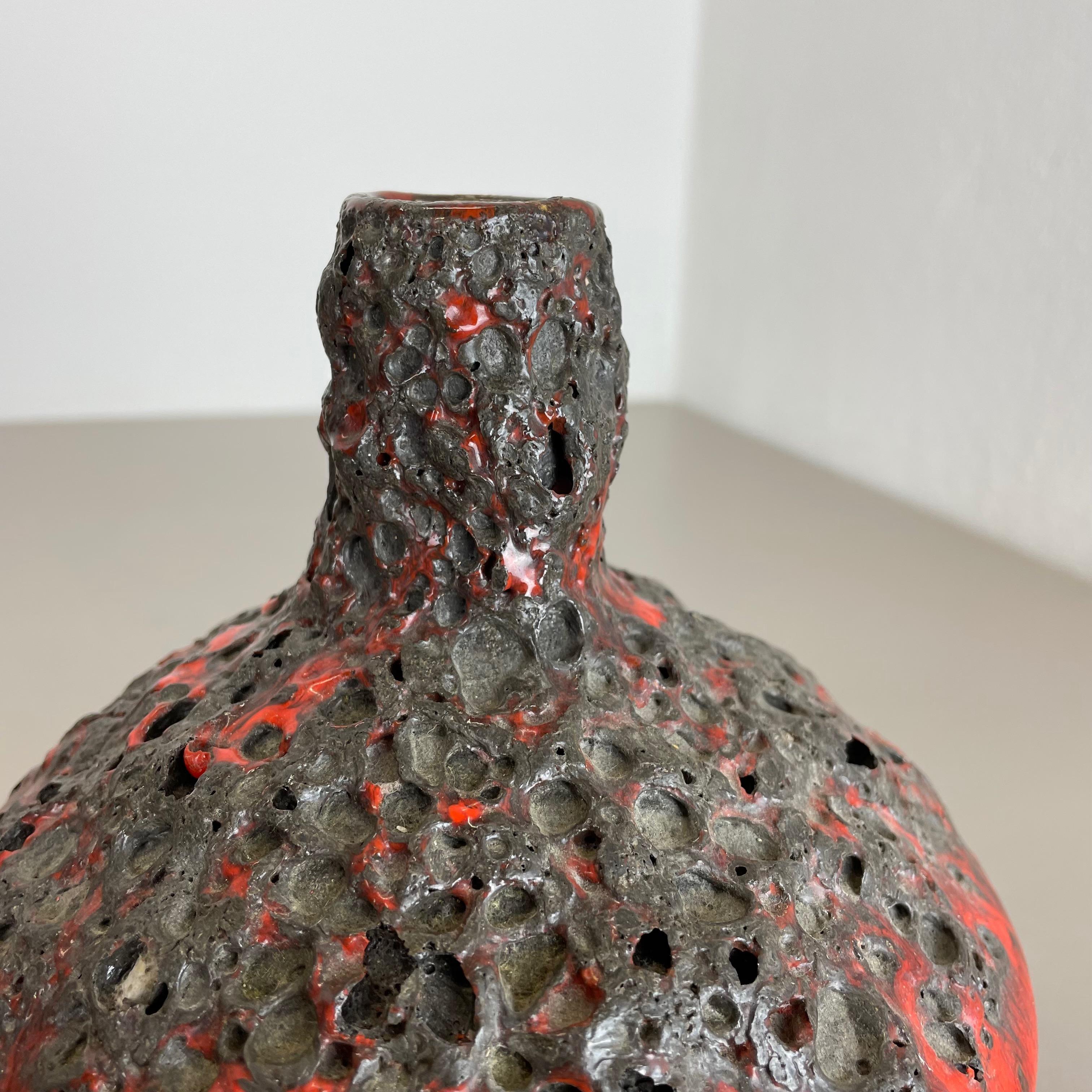 einzigartige rote schwarze Keramik-Vase „UFO“ von Otto Keramik, Deutschland 1970 im Angebot 11