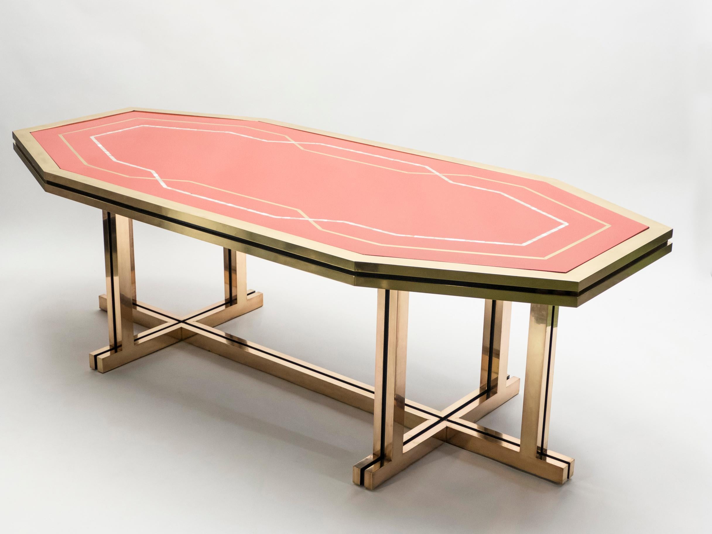 Unique Red Lacquer and Brass Maison Jansen Dining Table, 1970s (Französisch)