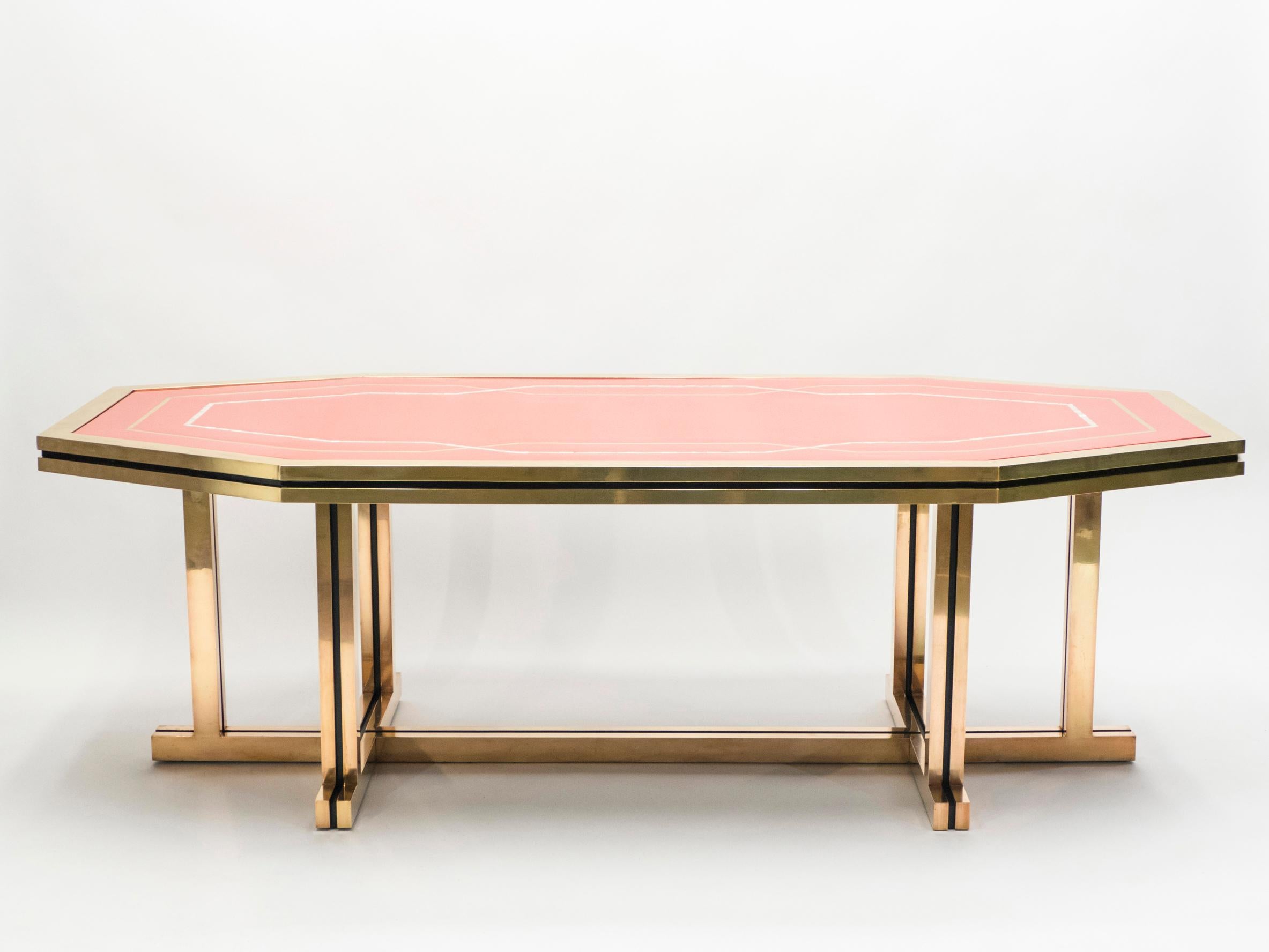 Unique Red Lacquer and Brass Maison Jansen Dining Table or Desk, 1970s In Good Condition For Sale In Paris, IDF