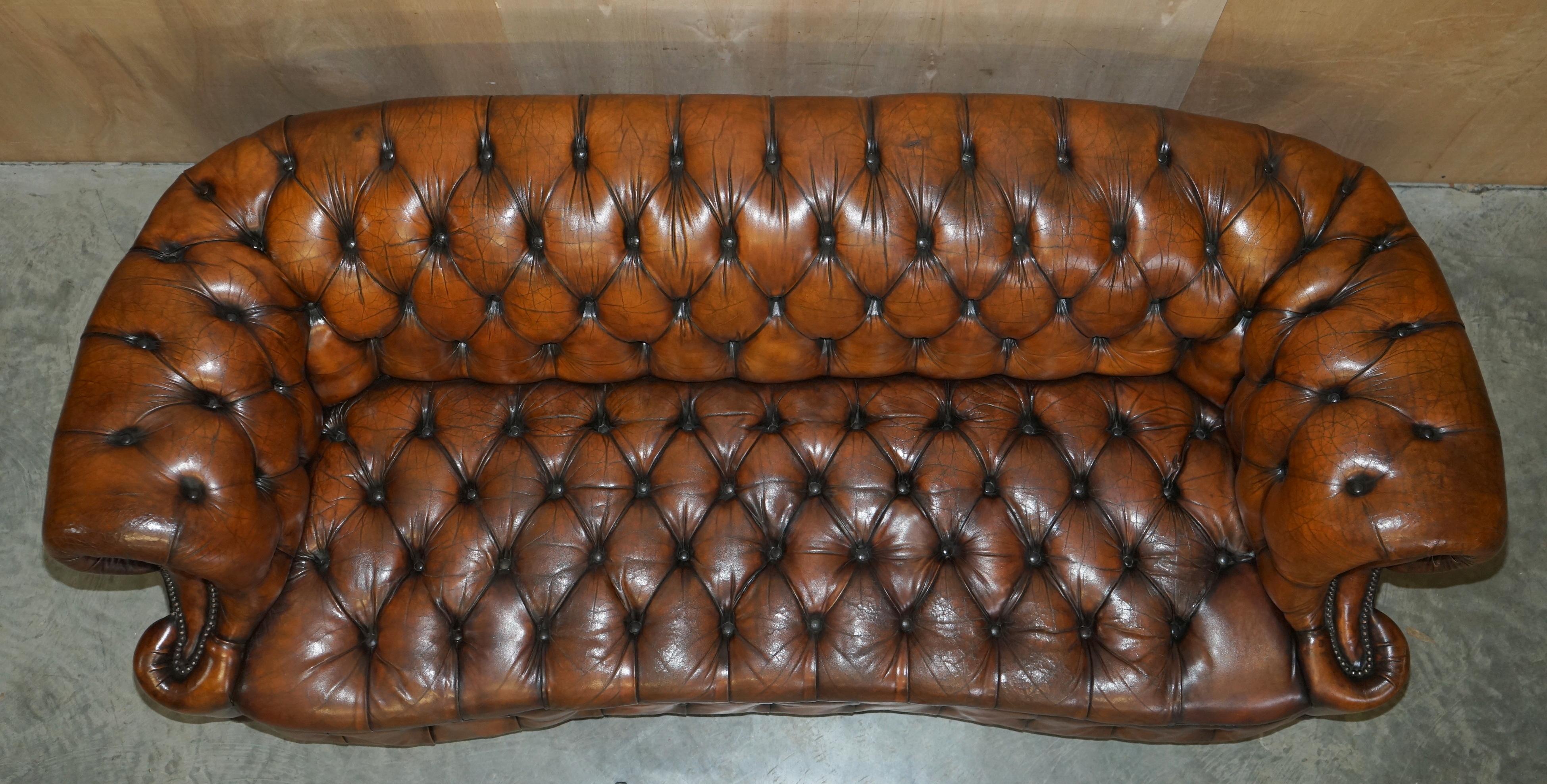 Unique Restored Curved Vintage Chesterfield Tufted Cigar Brown Leather Sofa 8