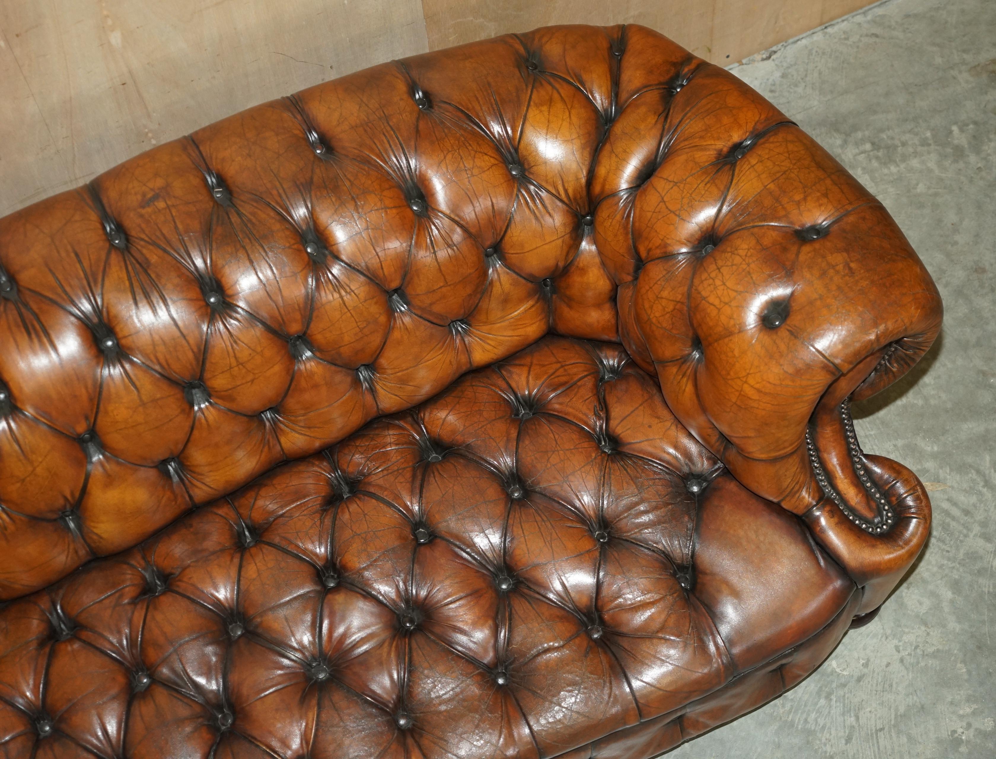 Unique Restored Curved Vintage Chesterfield Tufted Cigar Brown Leather Sofa 10