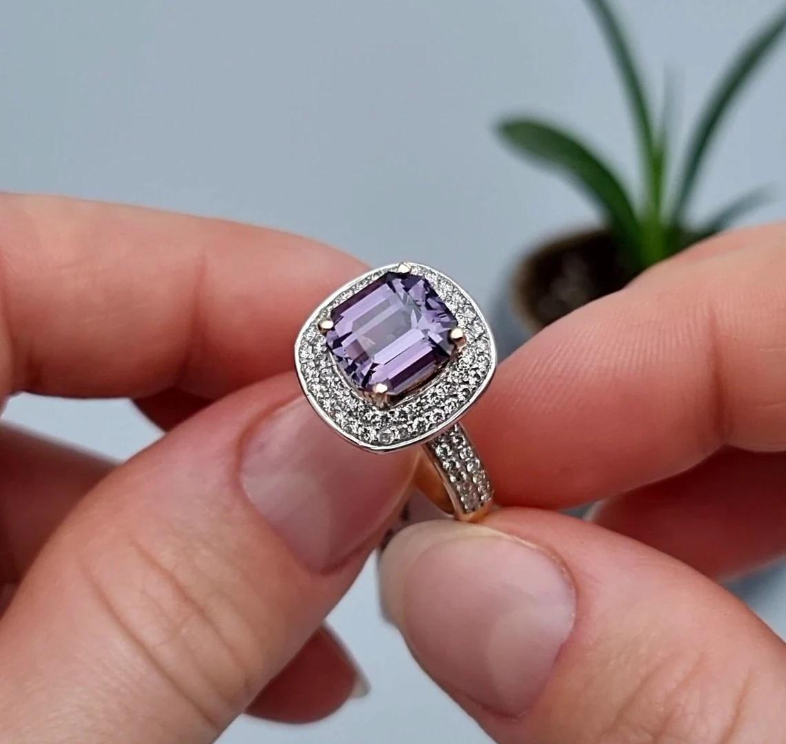 Taille octogone Bague unique avec diamants naturels de 3,77 carats et spinelle,  Or rose 14 carats, 9 États-Unis en vente