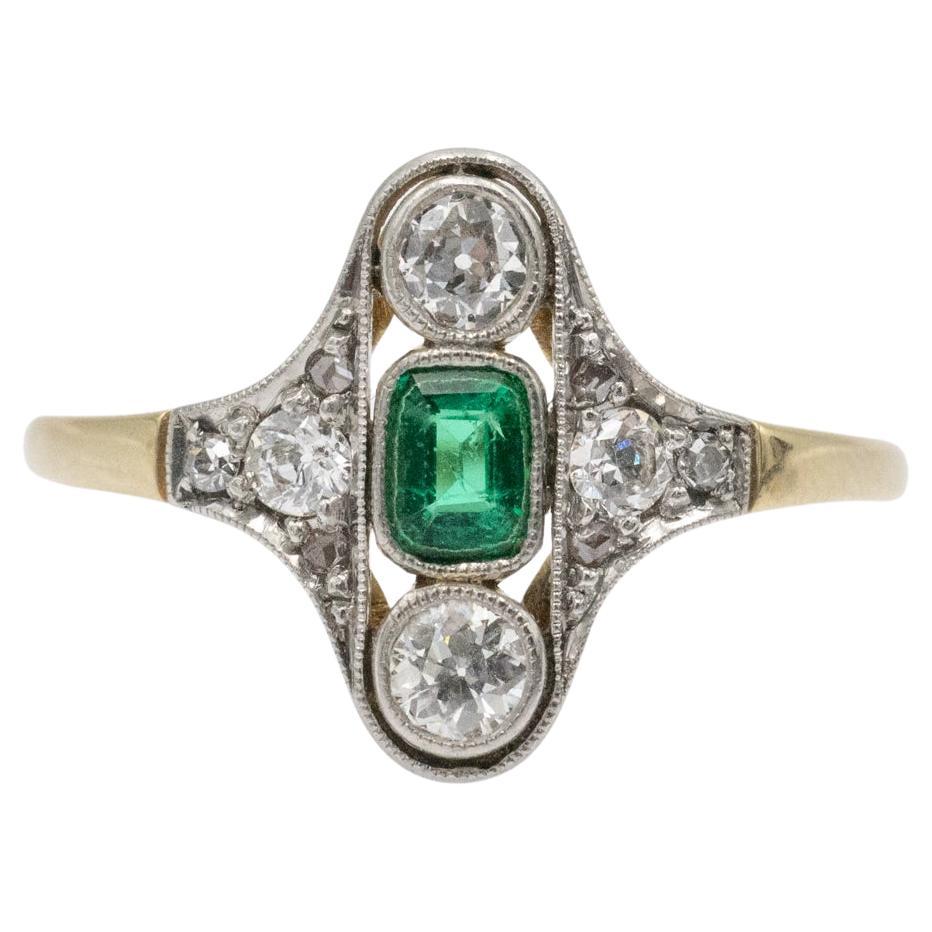 Unique ring with emerald and diamonds, first half of the 20th century. For Sale