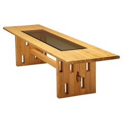 Table de salle à manger italienne Robust unique en pin avec base géométrique