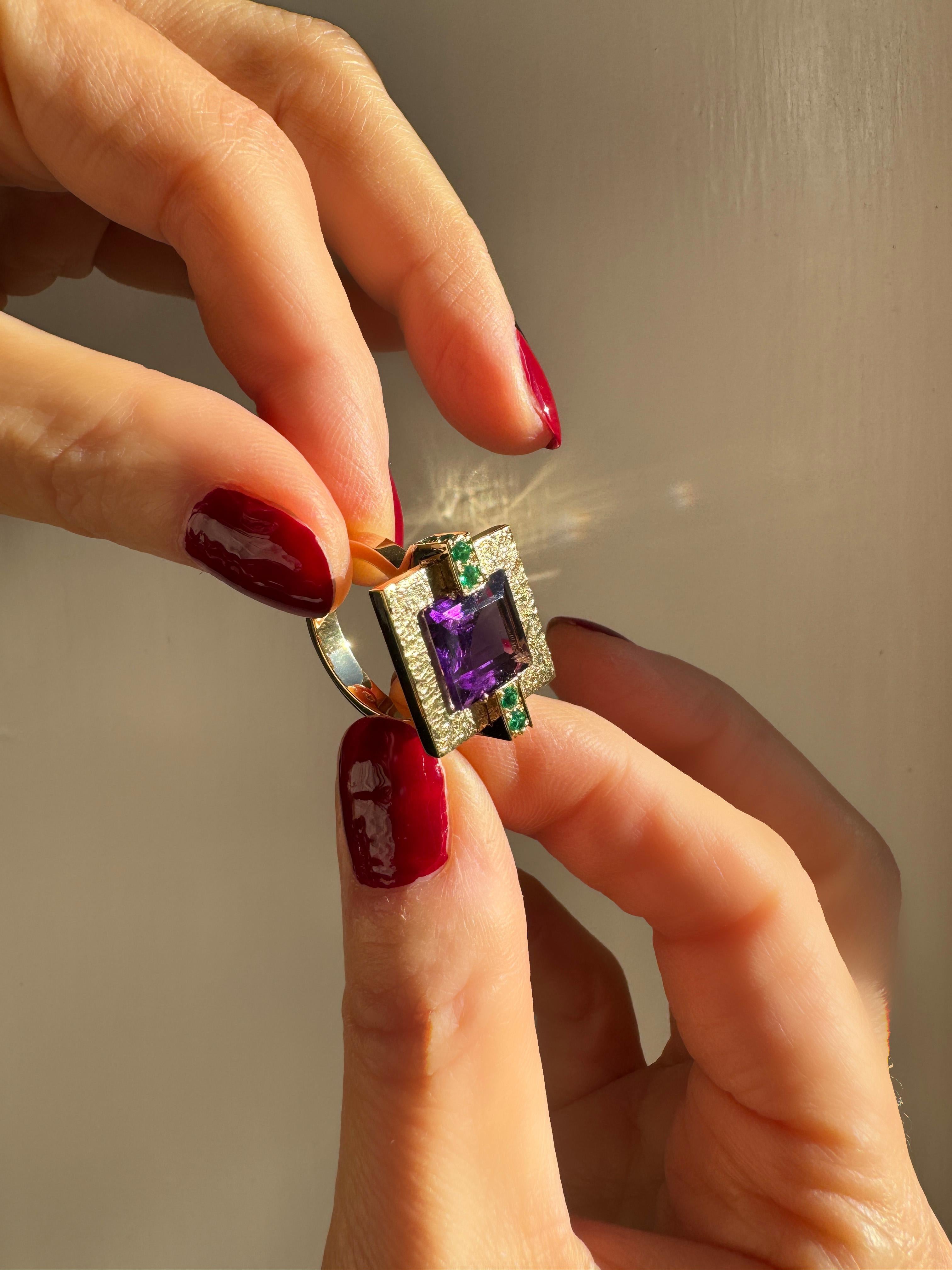 Unique Rossella Ugolini 18k Yellow Gold Amethyst Emeralds Cocktail Design Ring For Sale 8
