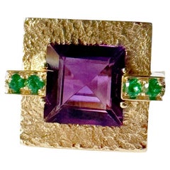 Unique Rossella Ugolini 18k Yellow Gold Amethyst Emeralds Cocktail Design Ring