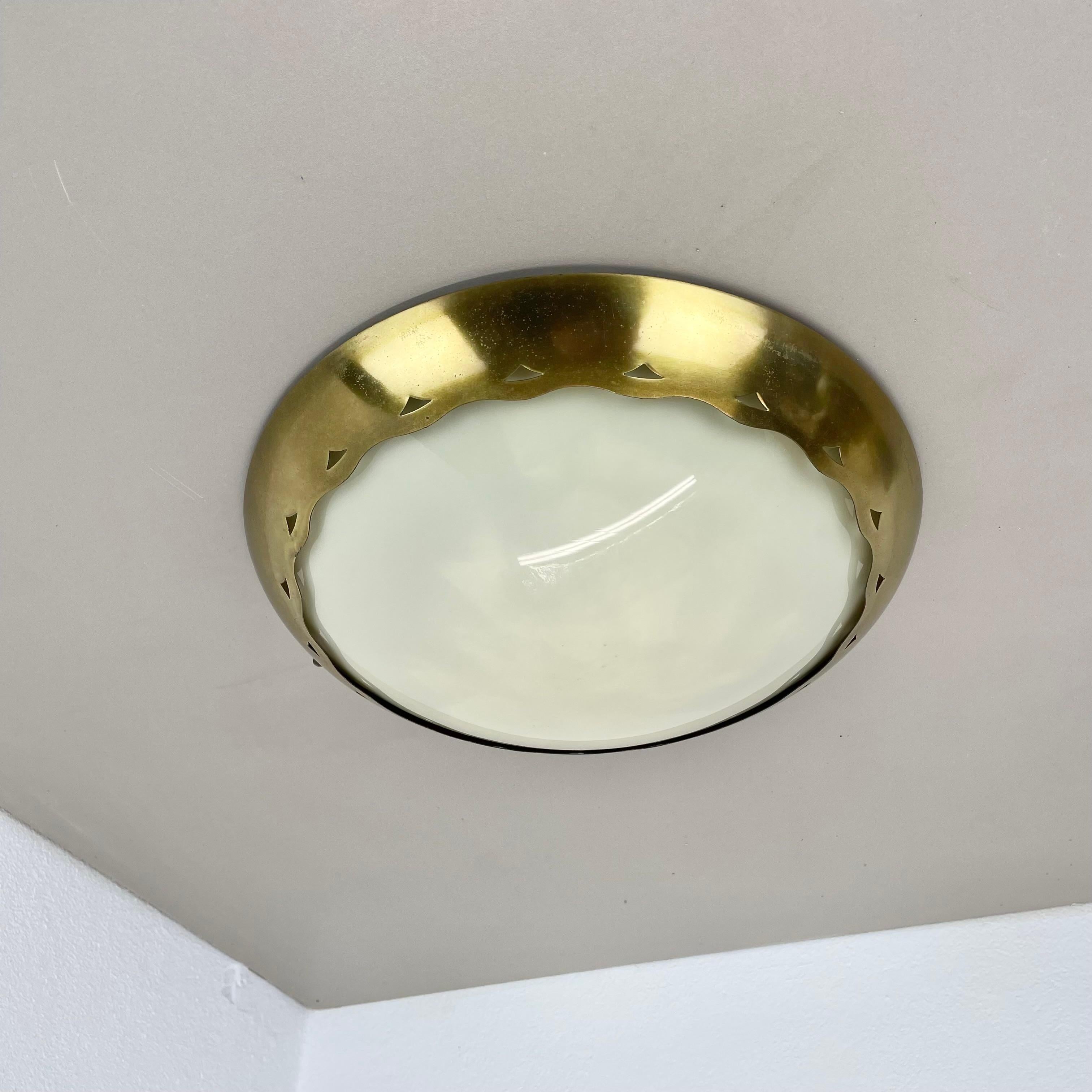 Italian unique round 38cm Brass Gino Sarfatti Style Ceiling Light Flushmount, Italy 1950 For Sale