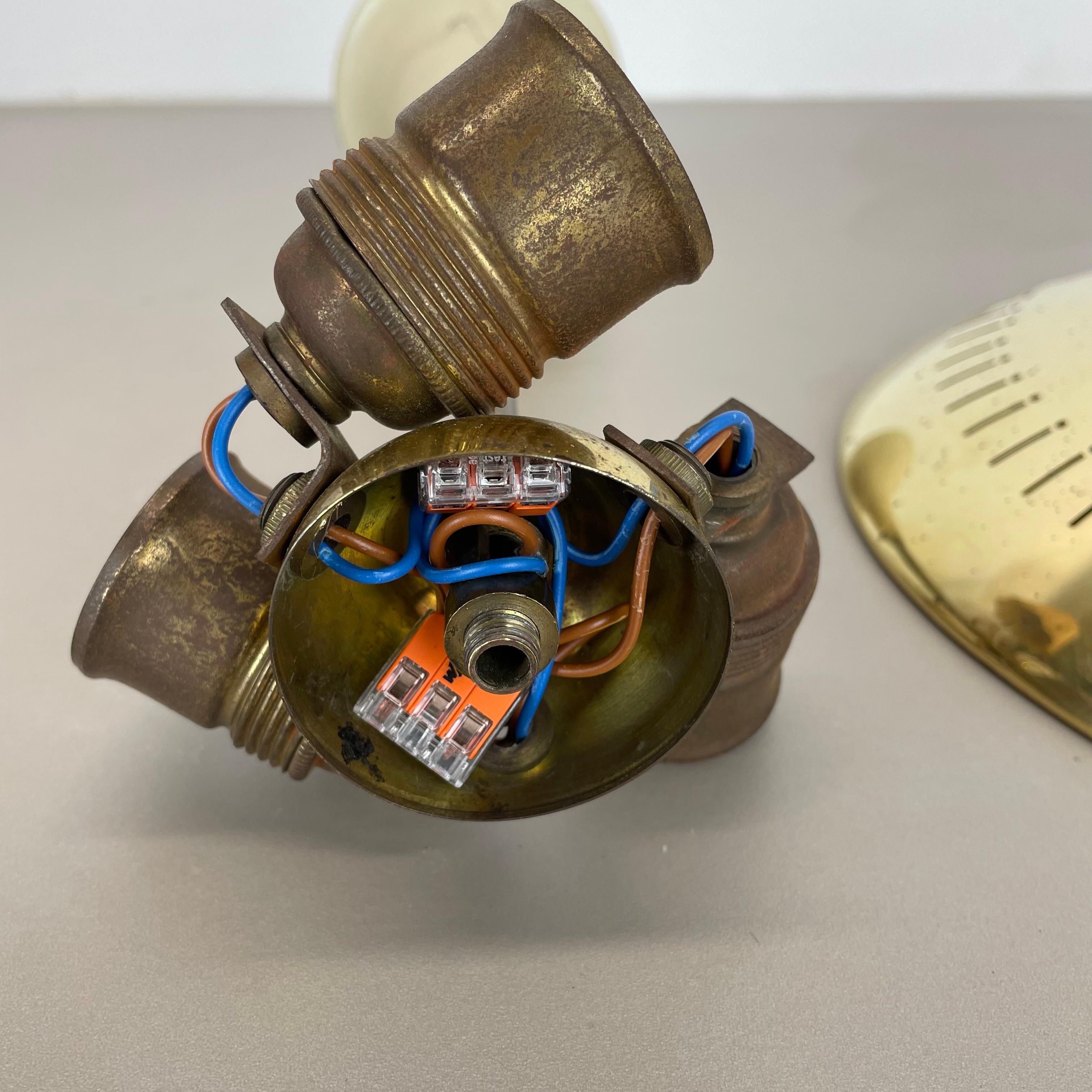 unique round  Brass Gino Sarfatti Style Ceiling Light Flushmount, Italy 1950s For Sale 8