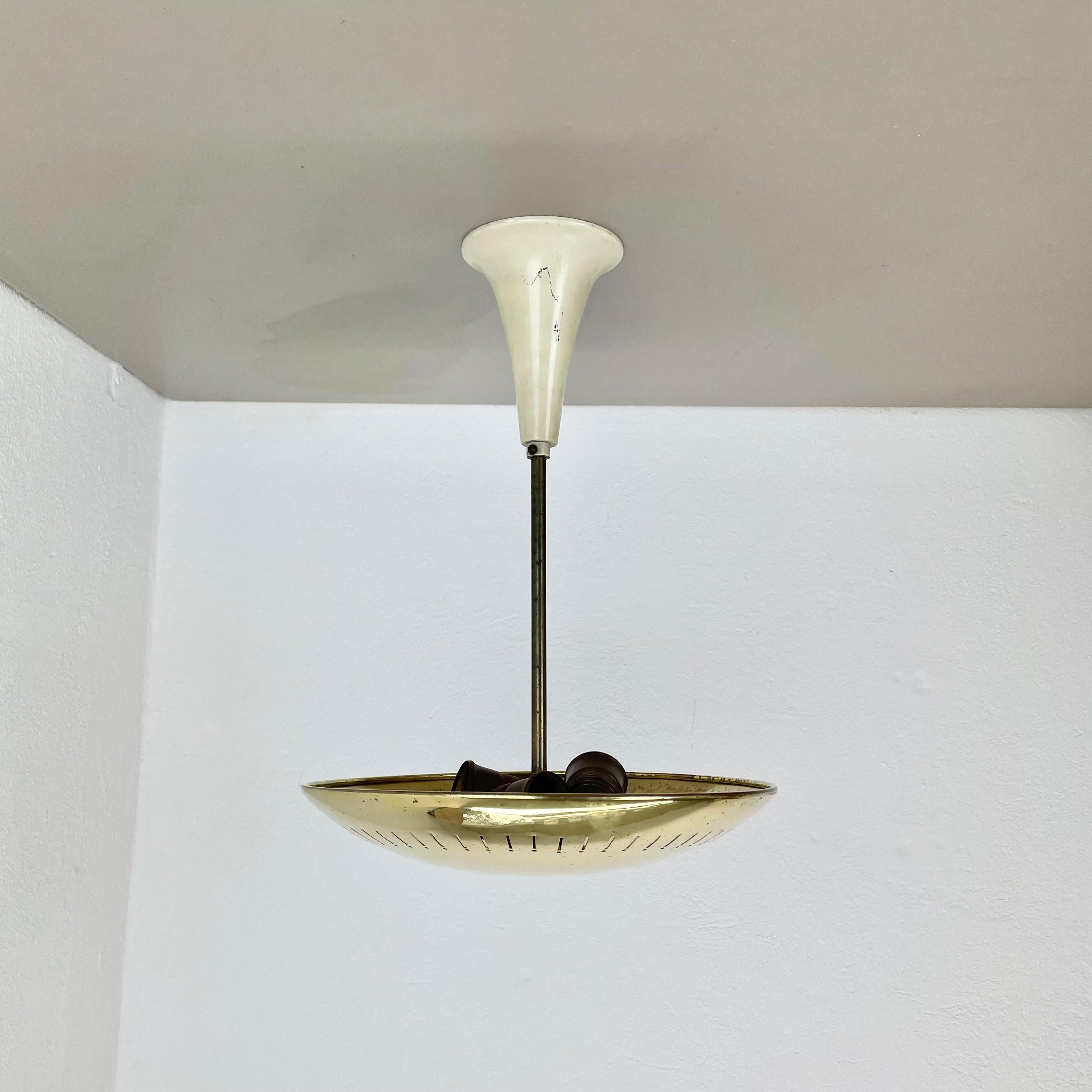 Mid-Century Modern unique round  Brass Gino Sarfatti Style Ceiling Light Flushmount, Italy 1950s For Sale
