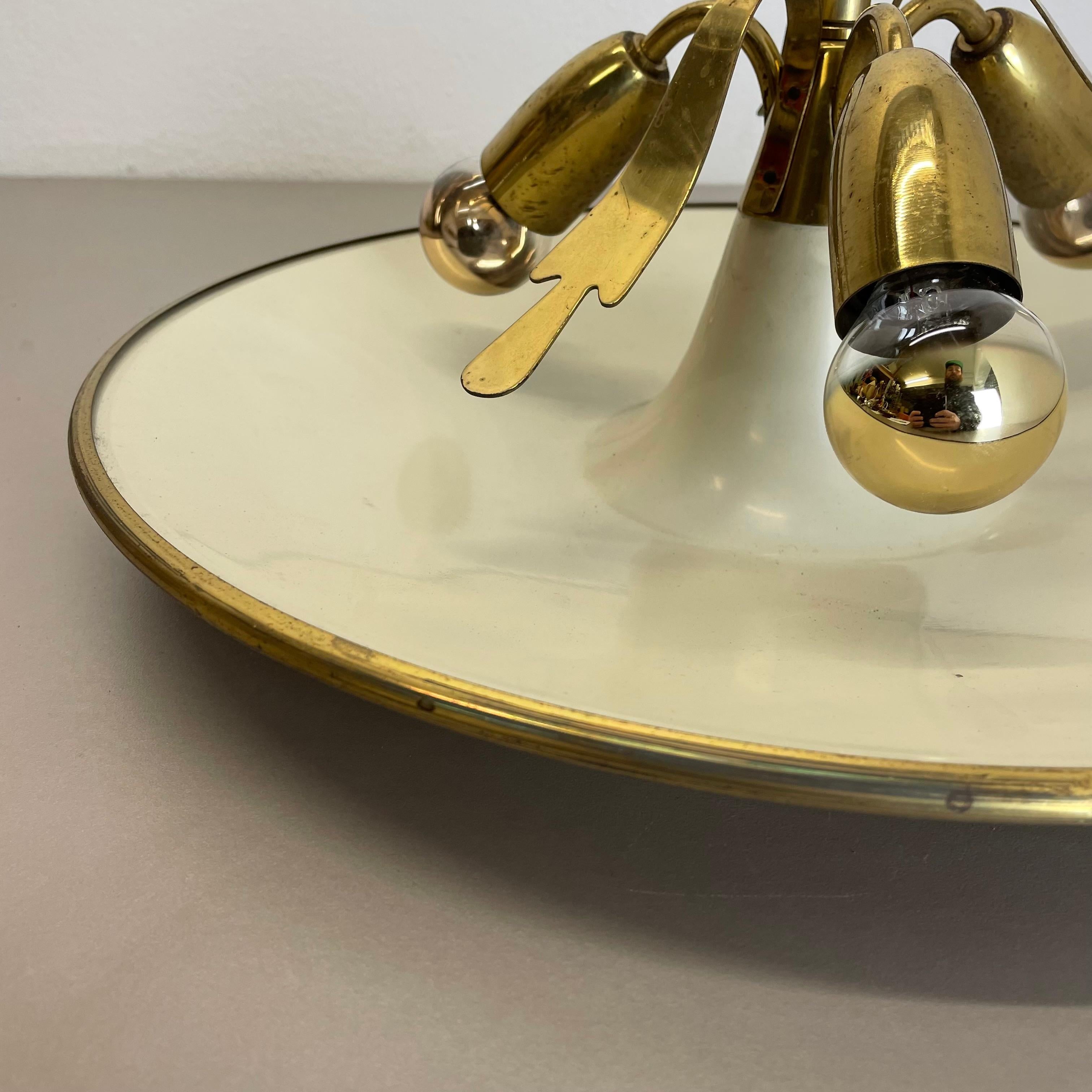 unique round Brass Gino Sarfatti Style Ceiling Light Flushmount, Italy 1950s In Good Condition For Sale In Kirchlengern, DE