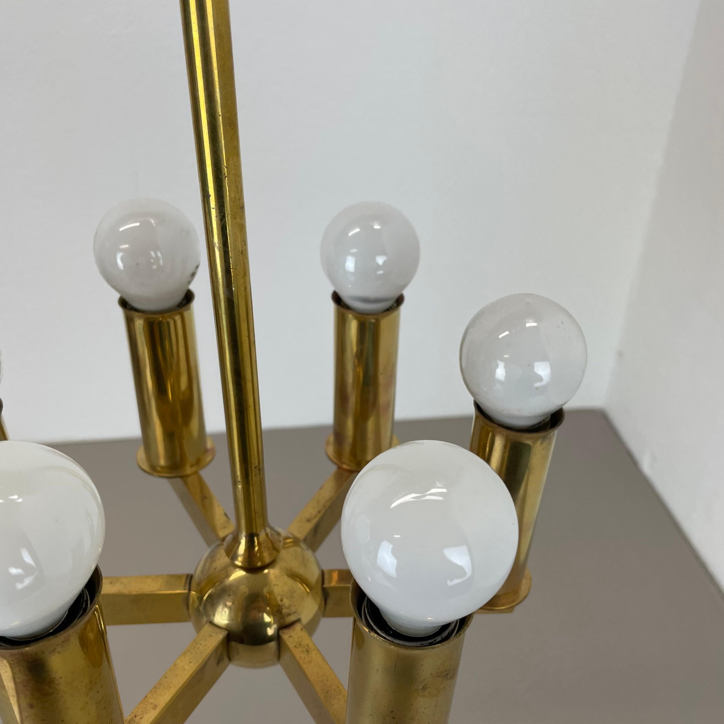 Candelabro redondo único de latón estilo Gino Sarfatti, Italia Años 50 en venta 7