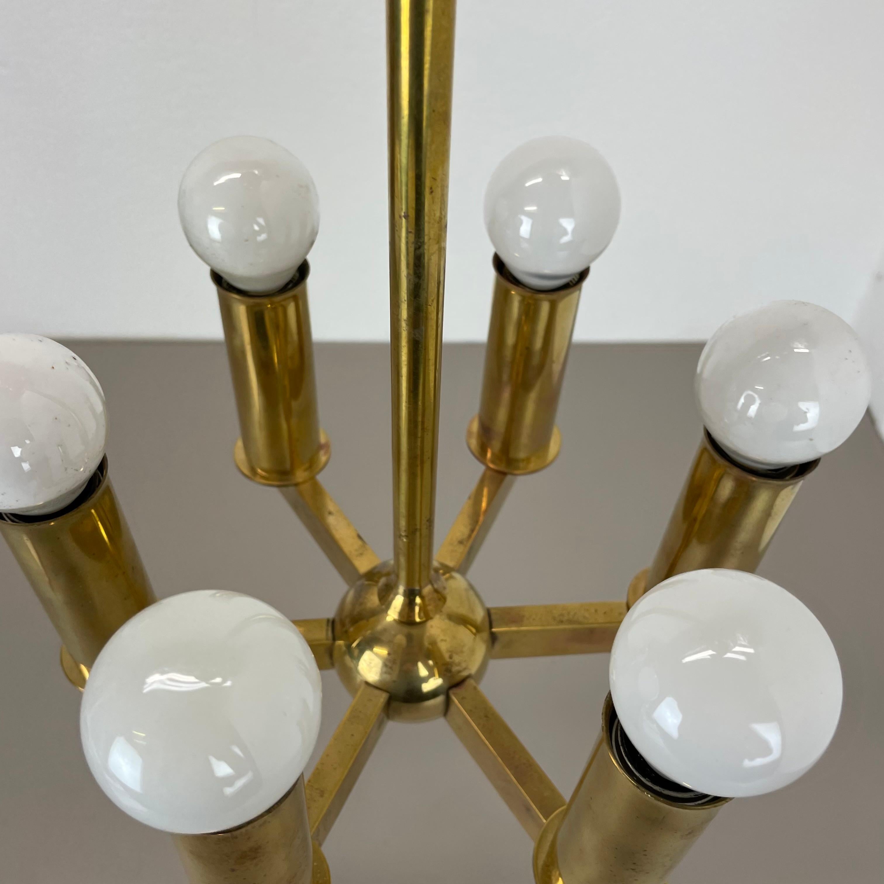 Candelabro redondo único de latón estilo Gino Sarfatti, Italia Años 50 en venta 9