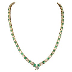 Unique Round Cut Emerald Diamonds Chevron Necklace
