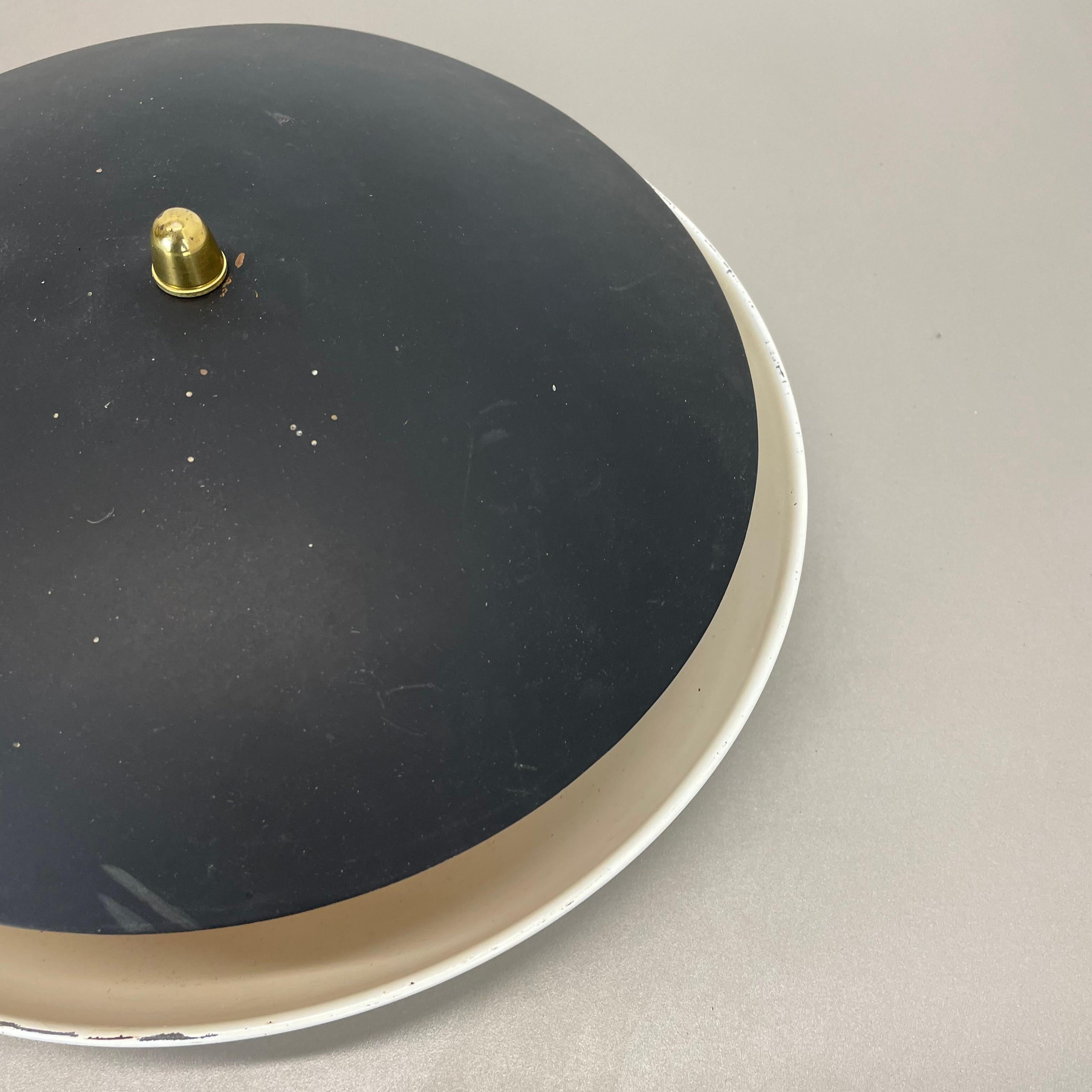 unique métal rond Gino Sarfatti Style Ceiling Wall Light Flushmount Italie 1950s en vente 2