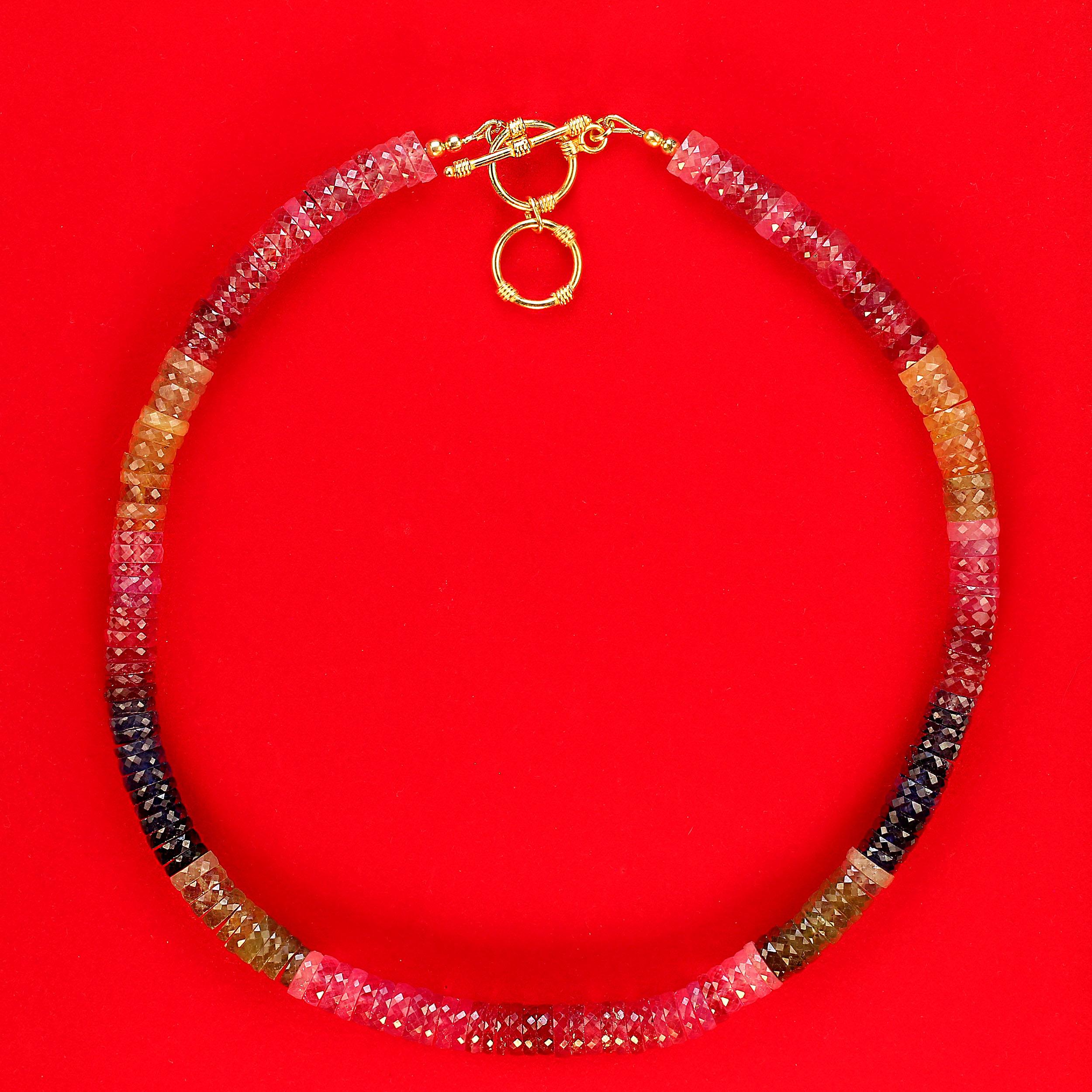 Collana unica con zaffiro rotondo multicolore da 18 pollici in vendita 1