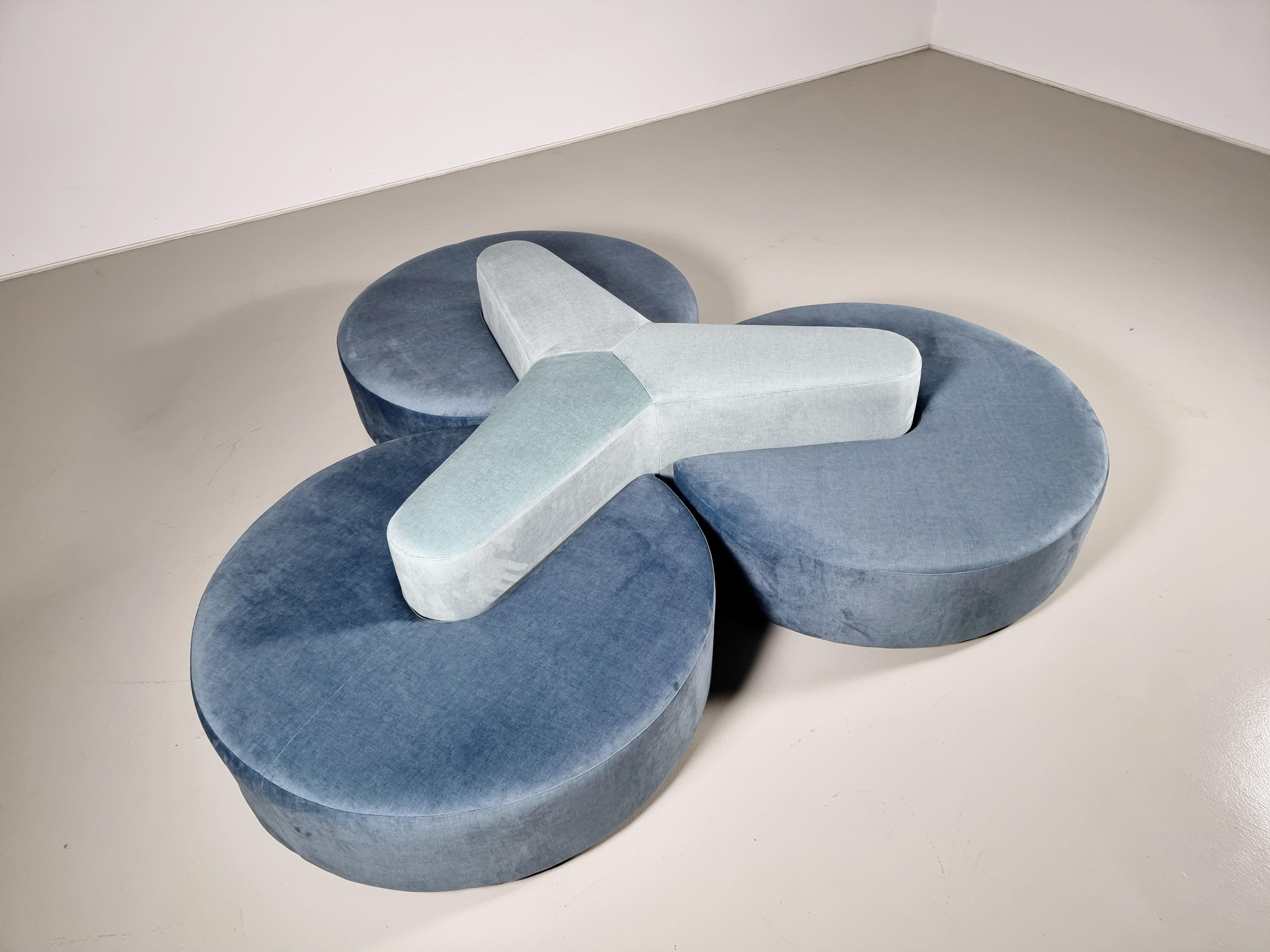 European Unique Round Sofa in Blue and Green Made by Seltz Furniture, 1970s