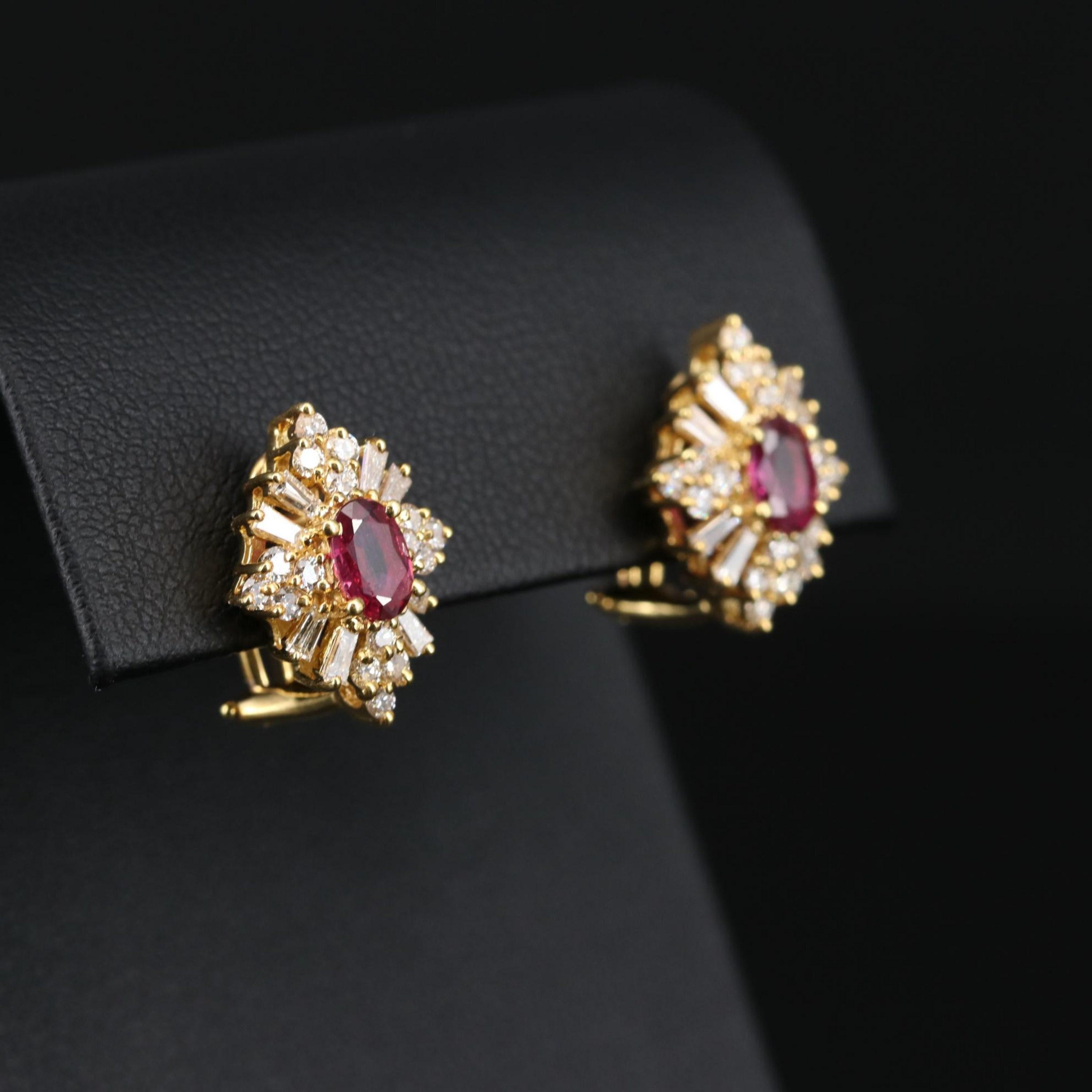 Orecchini in rubino naturale, orecchini a perno, orecchini pendenti e a goccia, orecchino da sposa in rubino unico, orecchino d'oro in rubino antico, orecchino con dichiarazione in rubino, orecchino con pietra di nascita di luglio, orecchino in