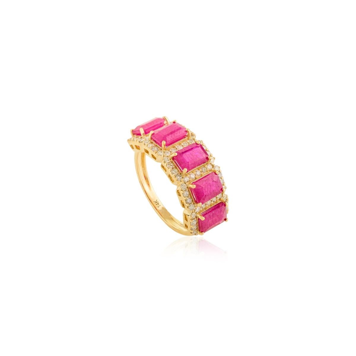 in vendita:  Anello a mezza fascia con diamanti a raggiera in oro giallo 14k 3