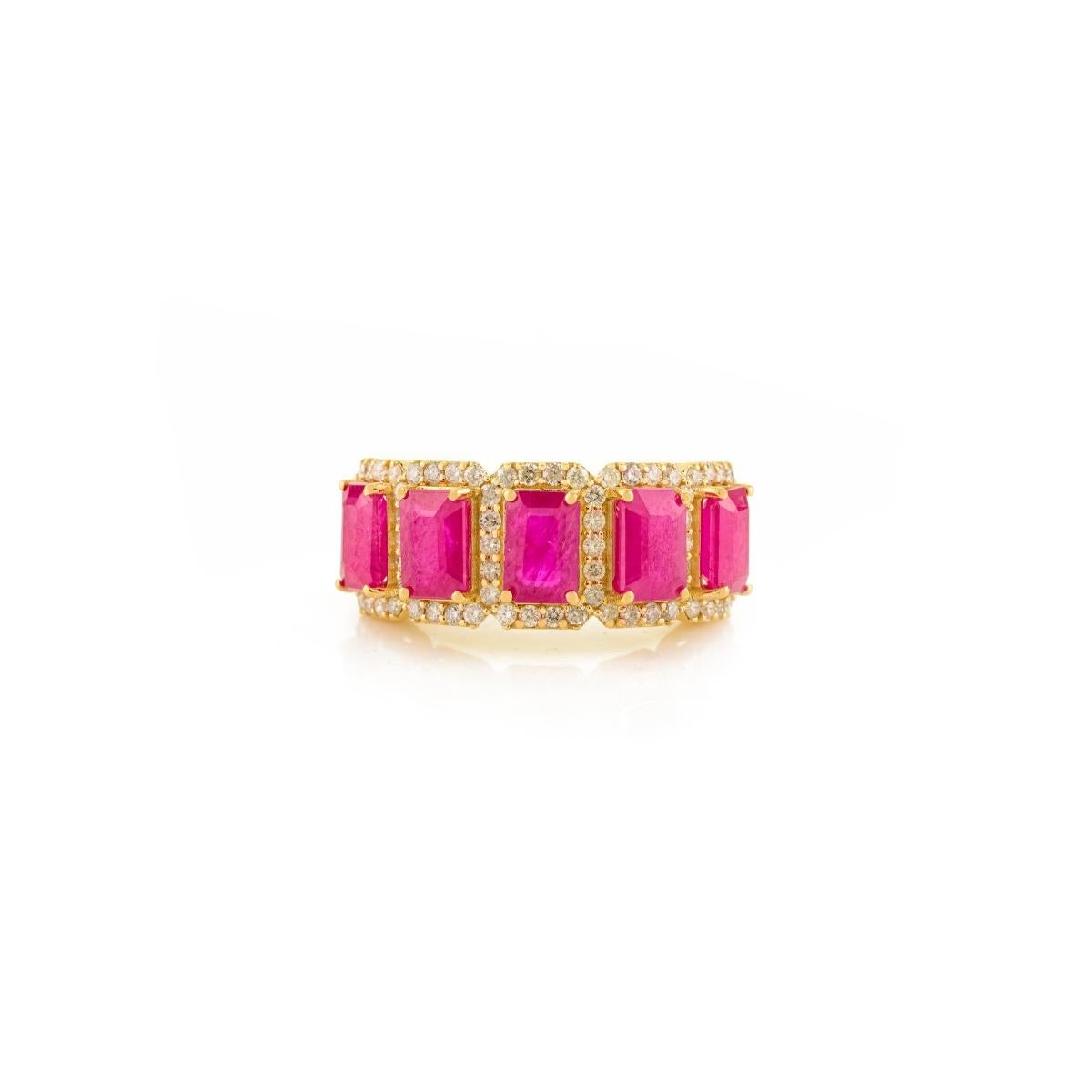 in vendita:  Anello a mezza fascia con diamanti a raggiera in oro giallo 14k 7
