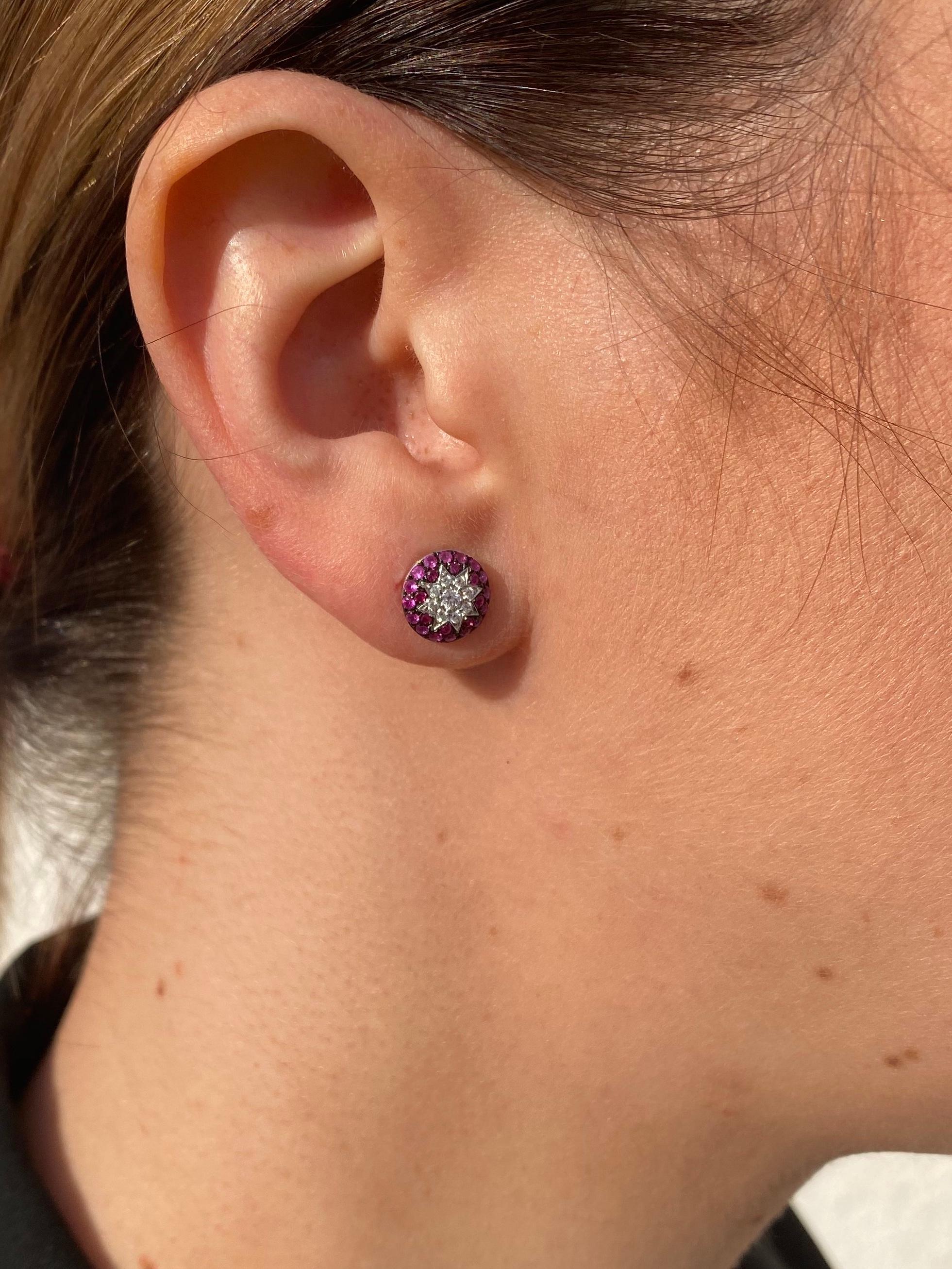 Pendientes Únicos Rubí Zafiro Rosa Diamante Oro Blanco Alatyr Estrella en Nuevo estado para la venta en Genève, GE