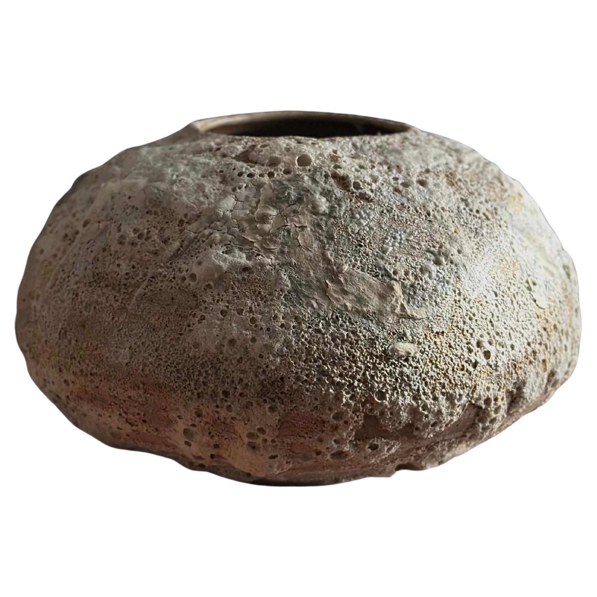 Vaso unico rustico beige di Maria Loram