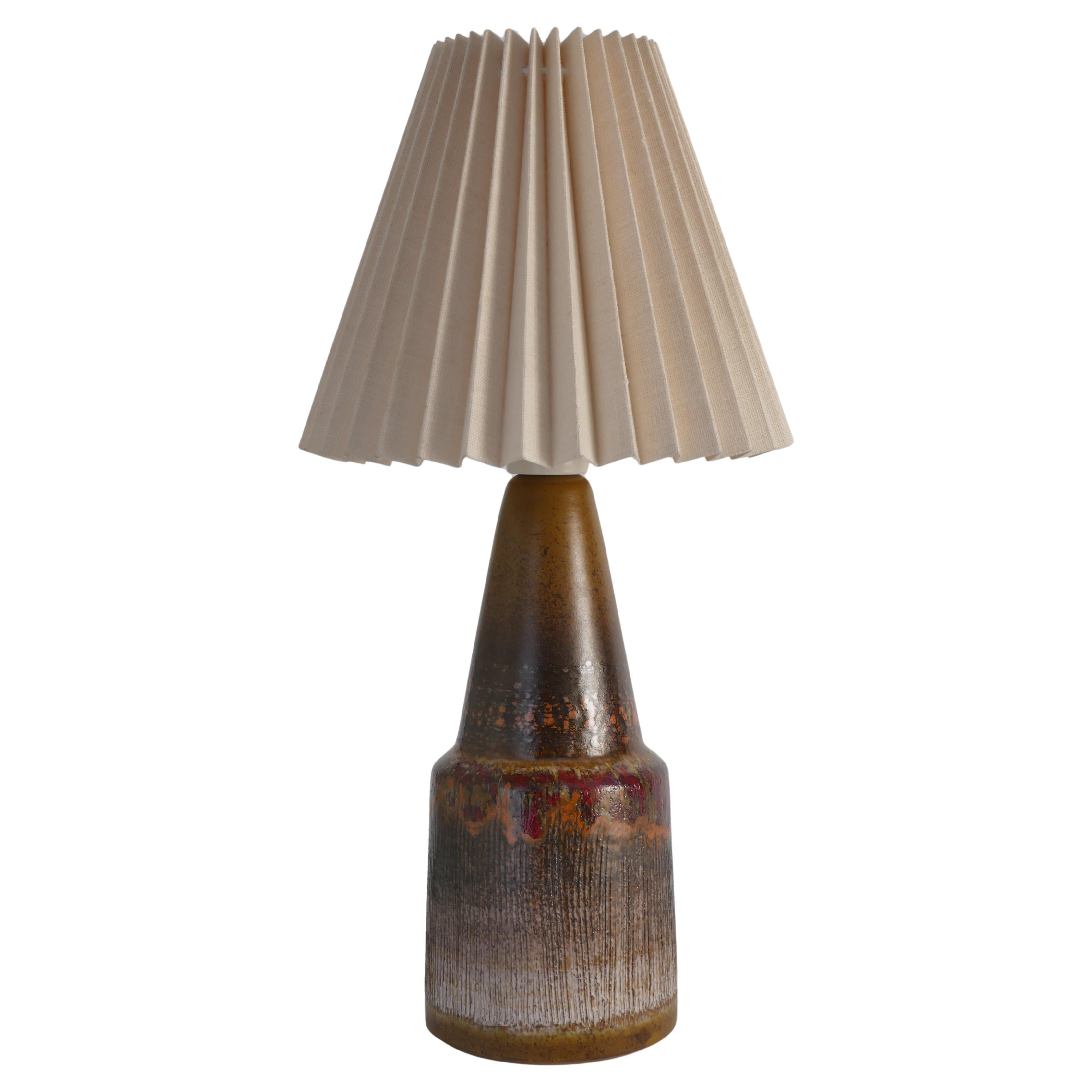 Einzigartige skandinavische moderne brutalistische Keramik-Tischlampe aus Keramik von Tilgmans, Schweden im Angebot