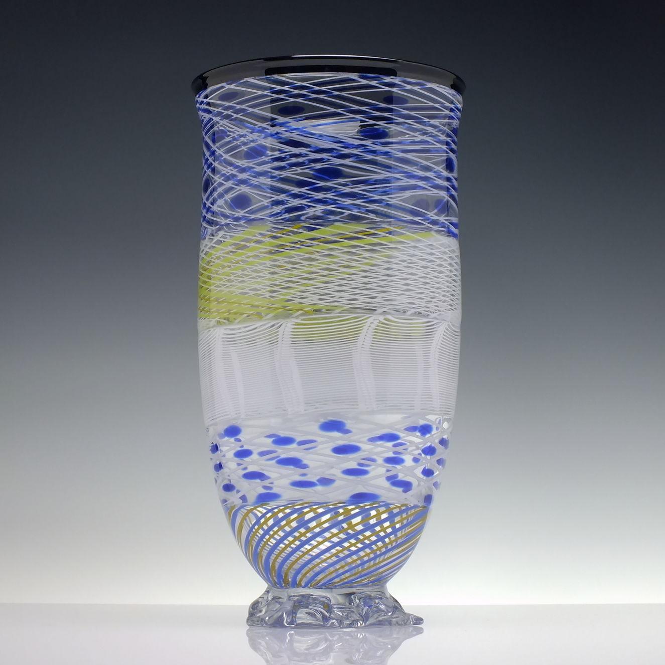 Unique Scottish Mike Hunter Vetro a Reticello Studio Glass Vase In Excellent Condition For Sale In Whitburn, GB