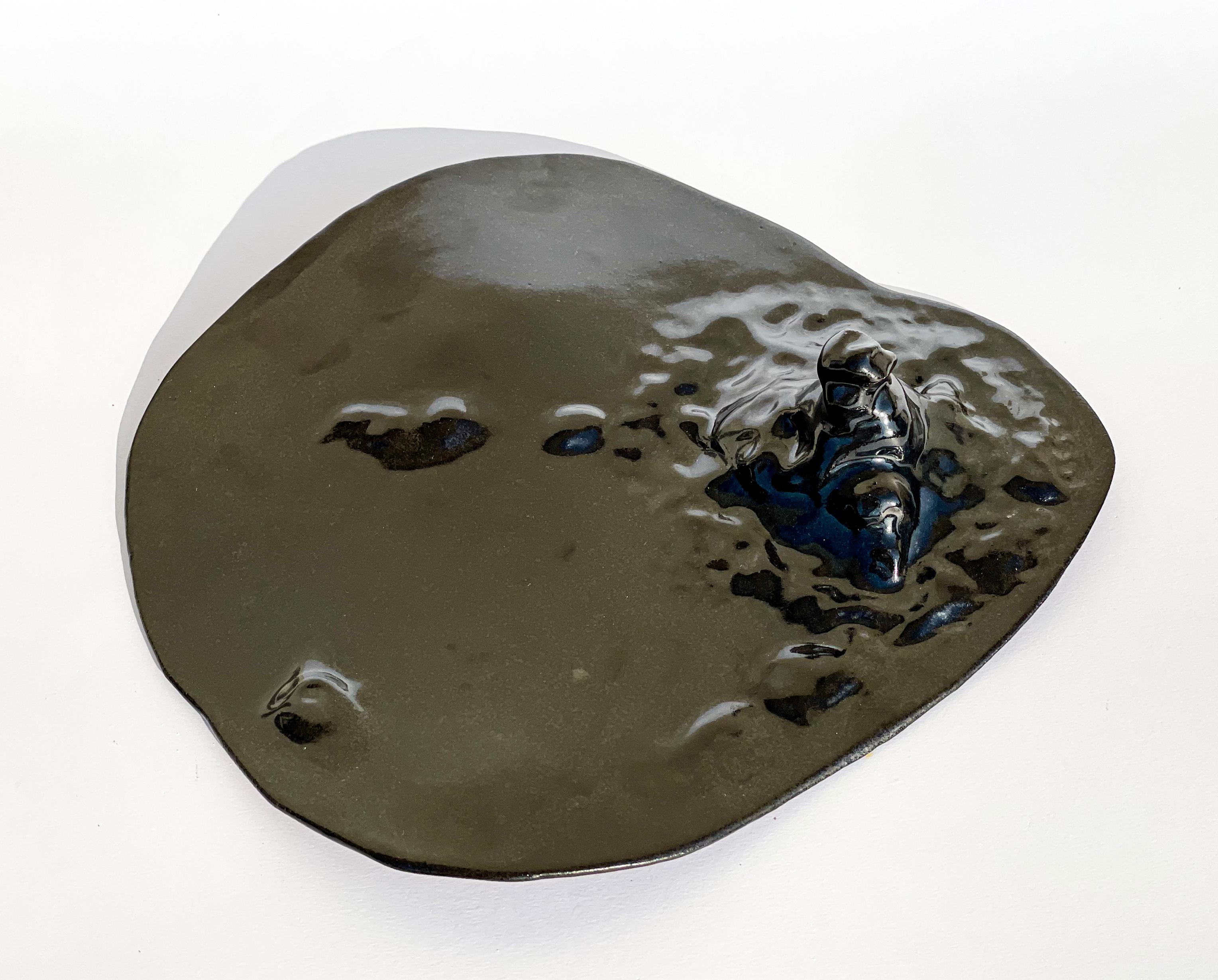 Unique Sculptural 'Gongshi' Plates N0.5 Objet d'Art in Tenmoku Glossy Finish In New Condition For Sale In London, GB