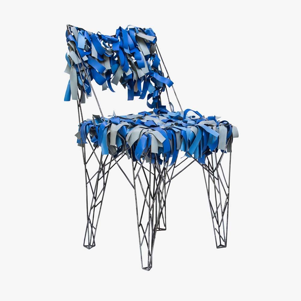 Chaise sculpturale unique en métal avec cuir bleu par Anacleto Spazzapan Bon état - En vente à London, GB