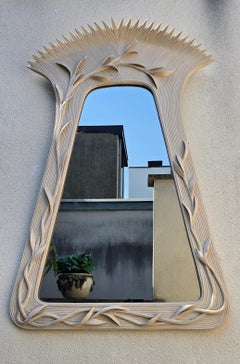 Specchio scultoreo unico di Betty Cobonpue - Collection'S