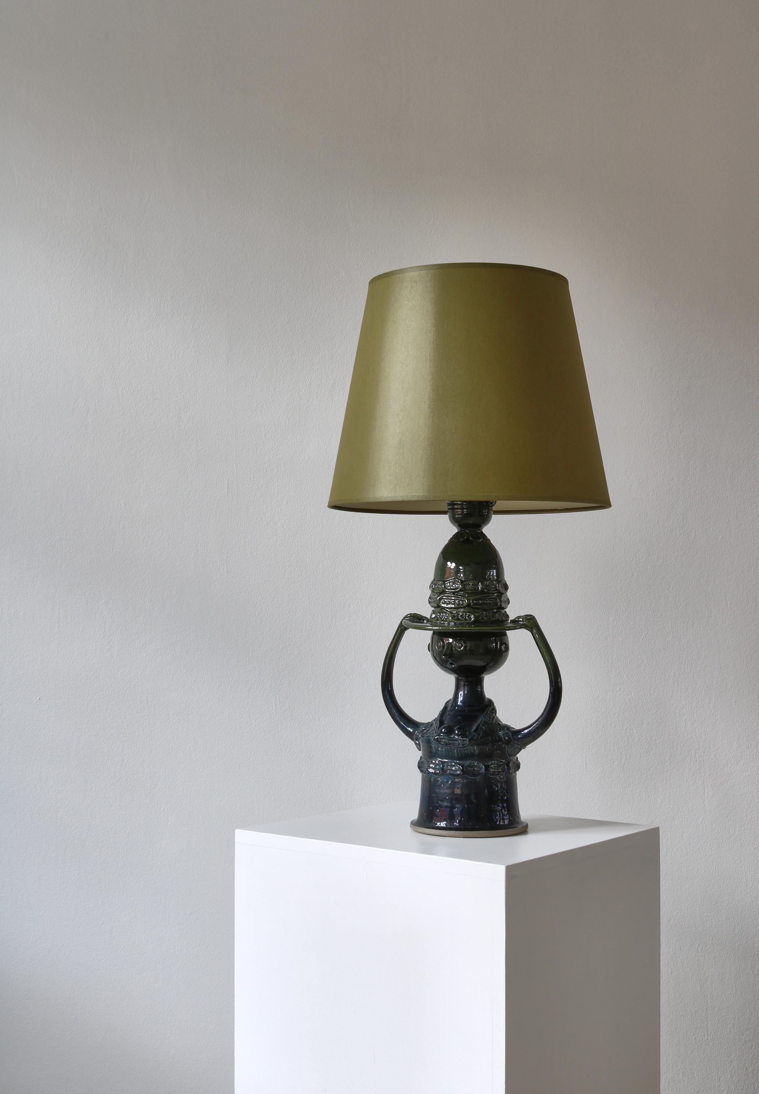 Wonderful unique stoneware table lamp handmade by Bjørn Wiinblad at his own studio 