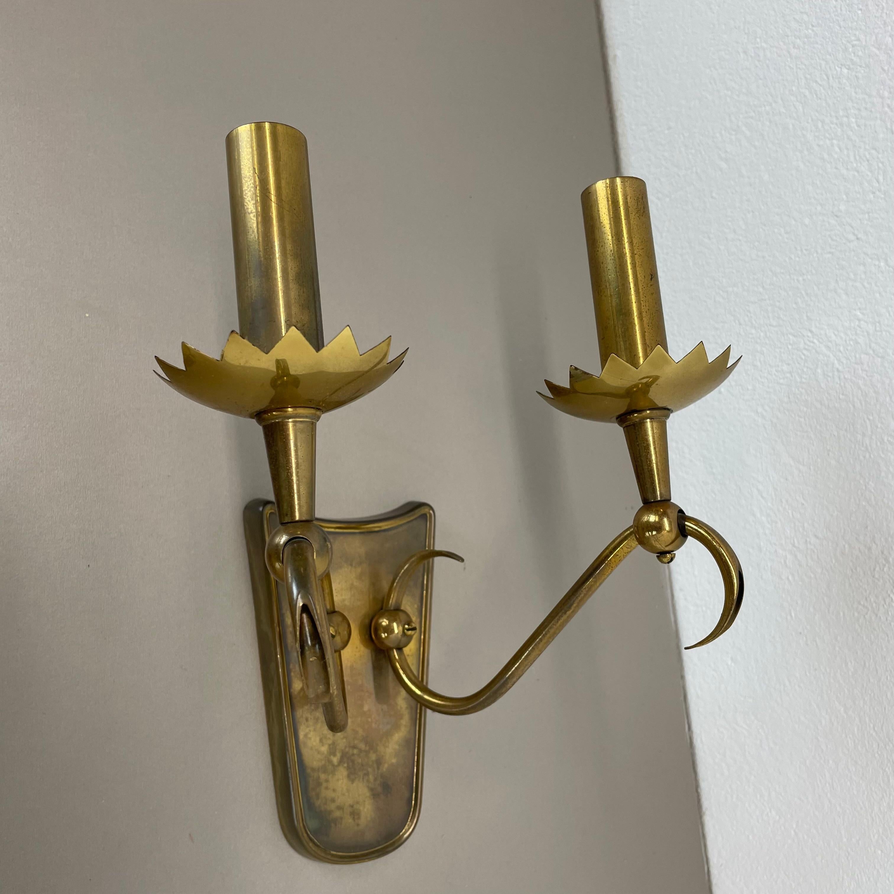 unique set of 2 brass Gio Ponti Style Theatre Wall Light Sconces, Italy, 1950s For Sale 5