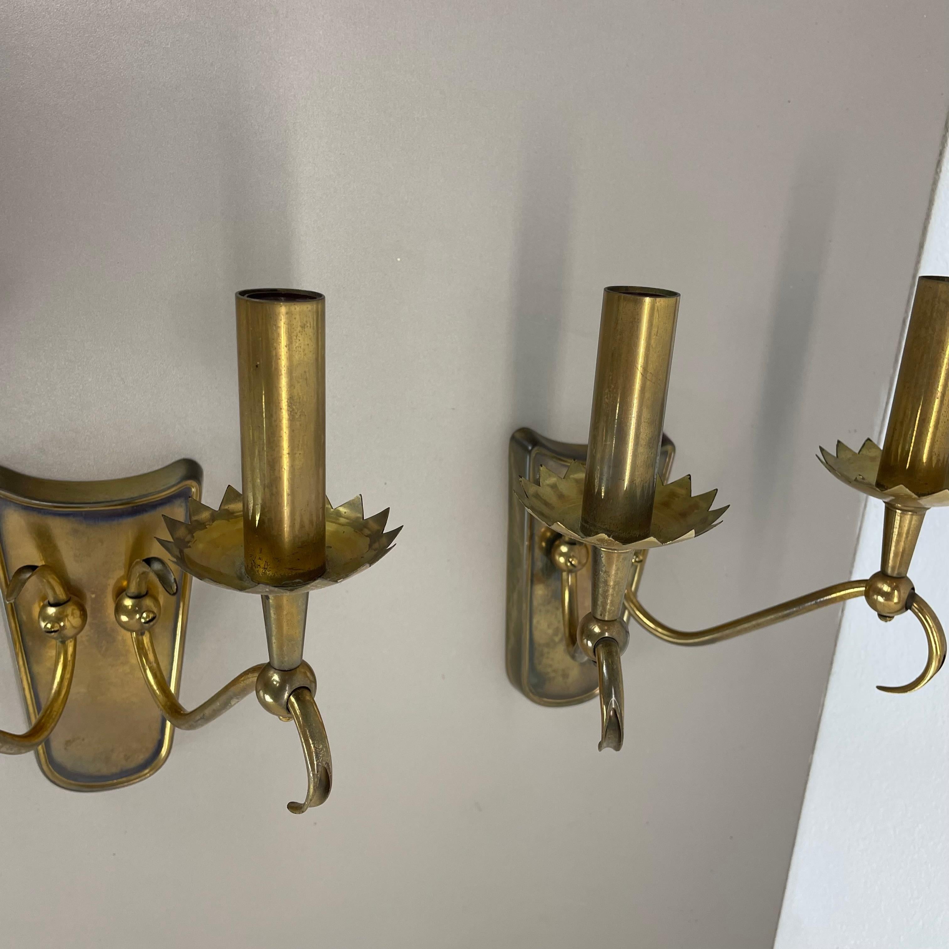 unique set of 2 brass Gio Ponti Style Theatre Wall Light Sconces, Italy, 1950s For Sale 8