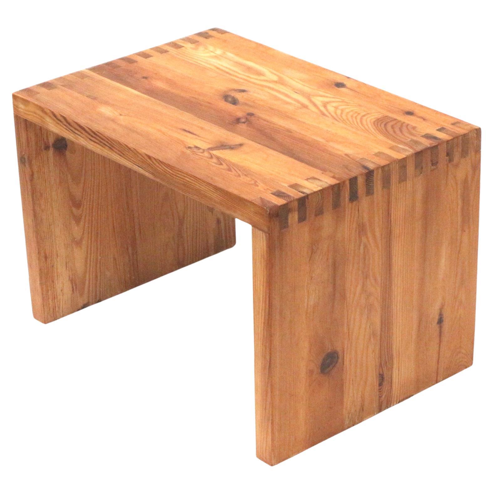 Unique set of 2 vintage tables / bedside tables by Ate van Apeldoorn for Houtwer For Sale