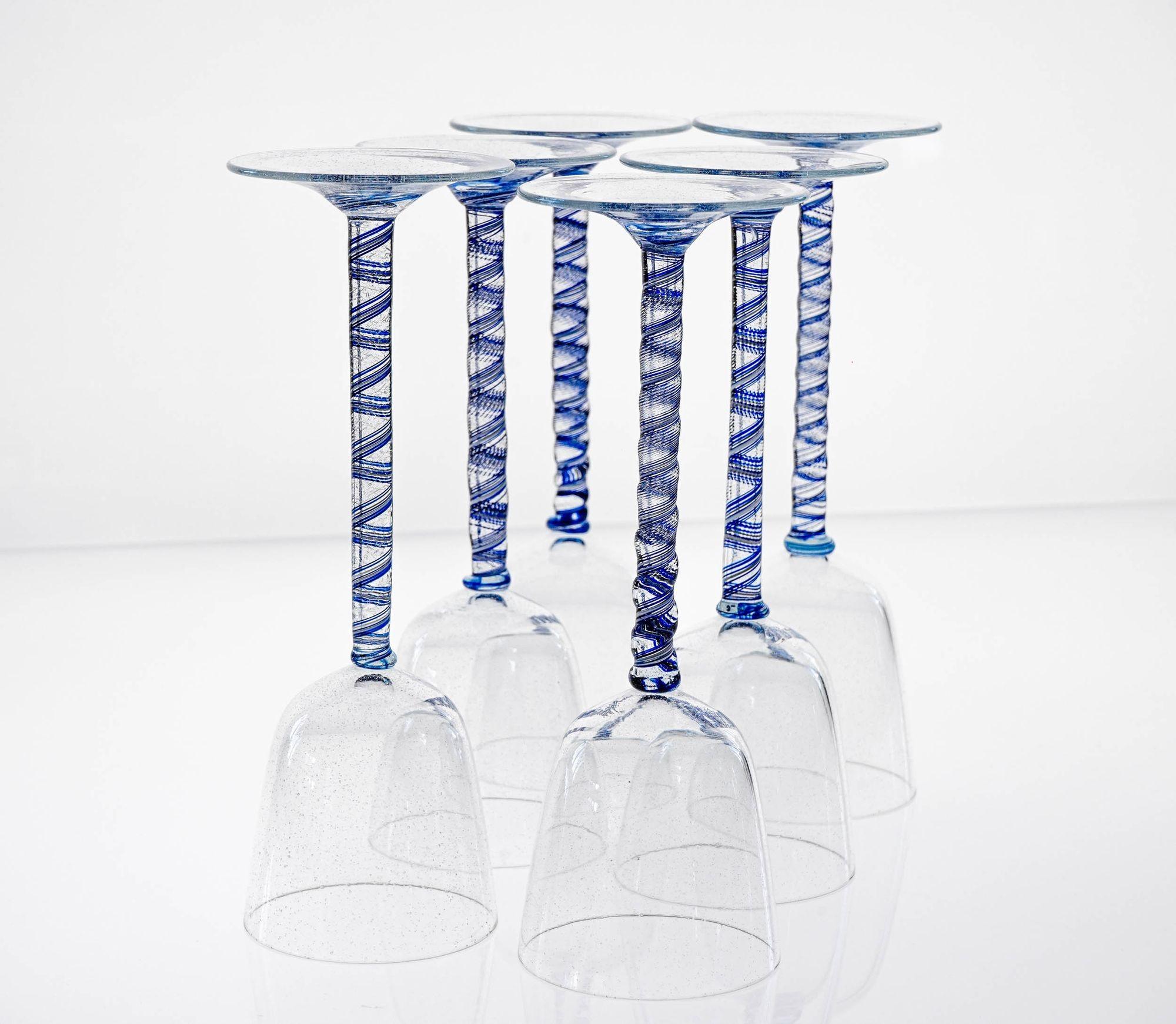 Unique Set of 6 Cenedese Twisted Stem, Cobalt and Pulegoso Murano Glass. Signed For Sale 7