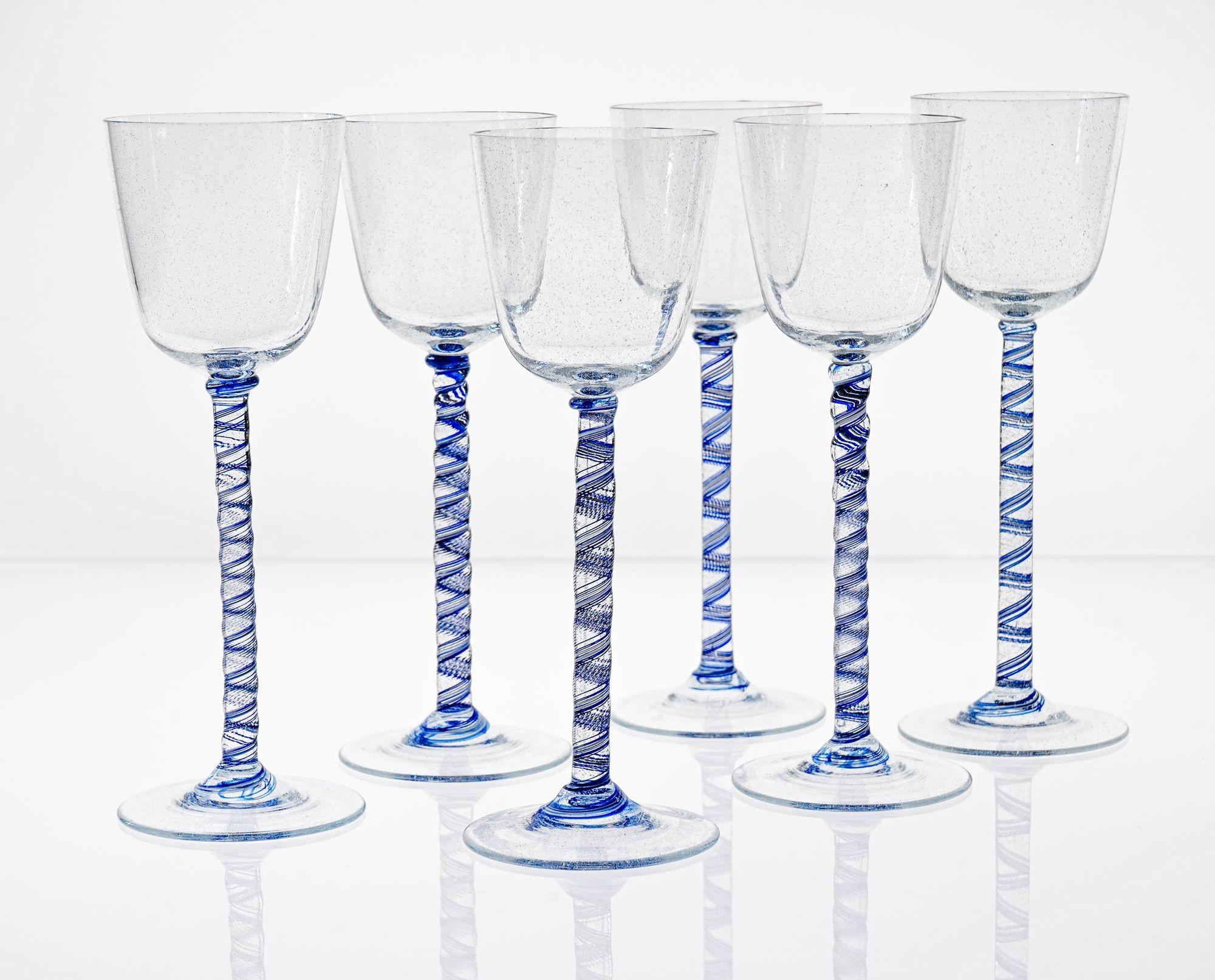 Ensemble unique de 6 tiges torsadées Cenedese, en verre de Murano de couleur cobalt et Pulegoso. Signé en vente 10