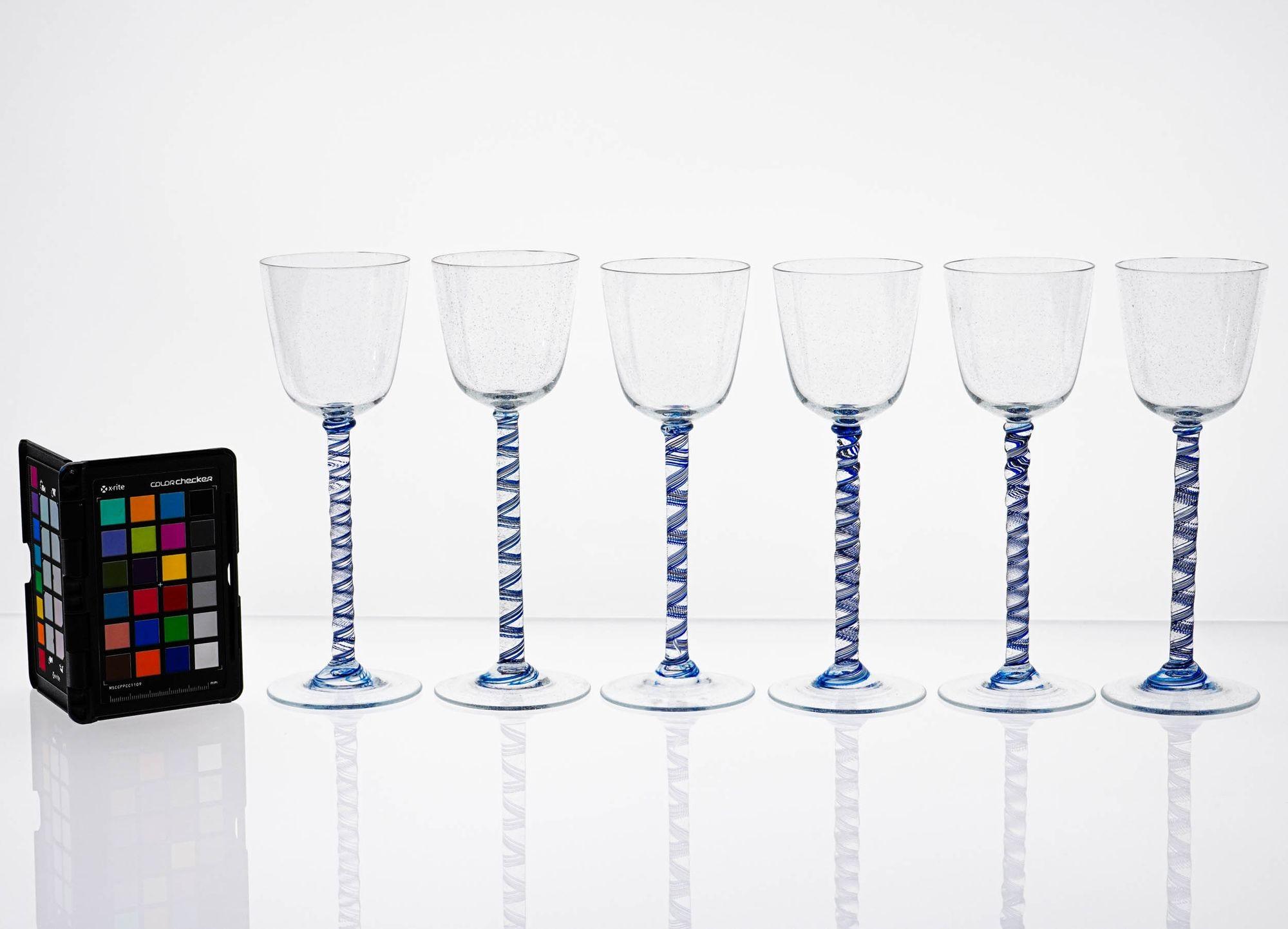 Ensemble unique de 6 tiges torsadées Cenedese, en verre de Murano de couleur cobalt et Pulegoso. Signé en vente 13
