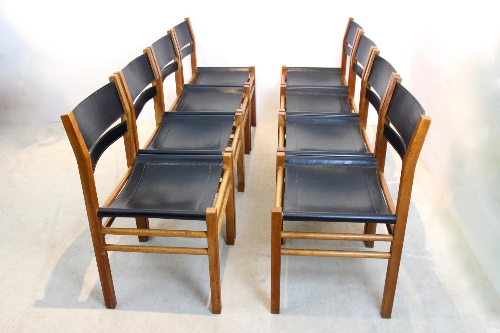 Scandinavian Modern Unique Set of Eight Oak and Saddle Leather Scandinavian Chairs