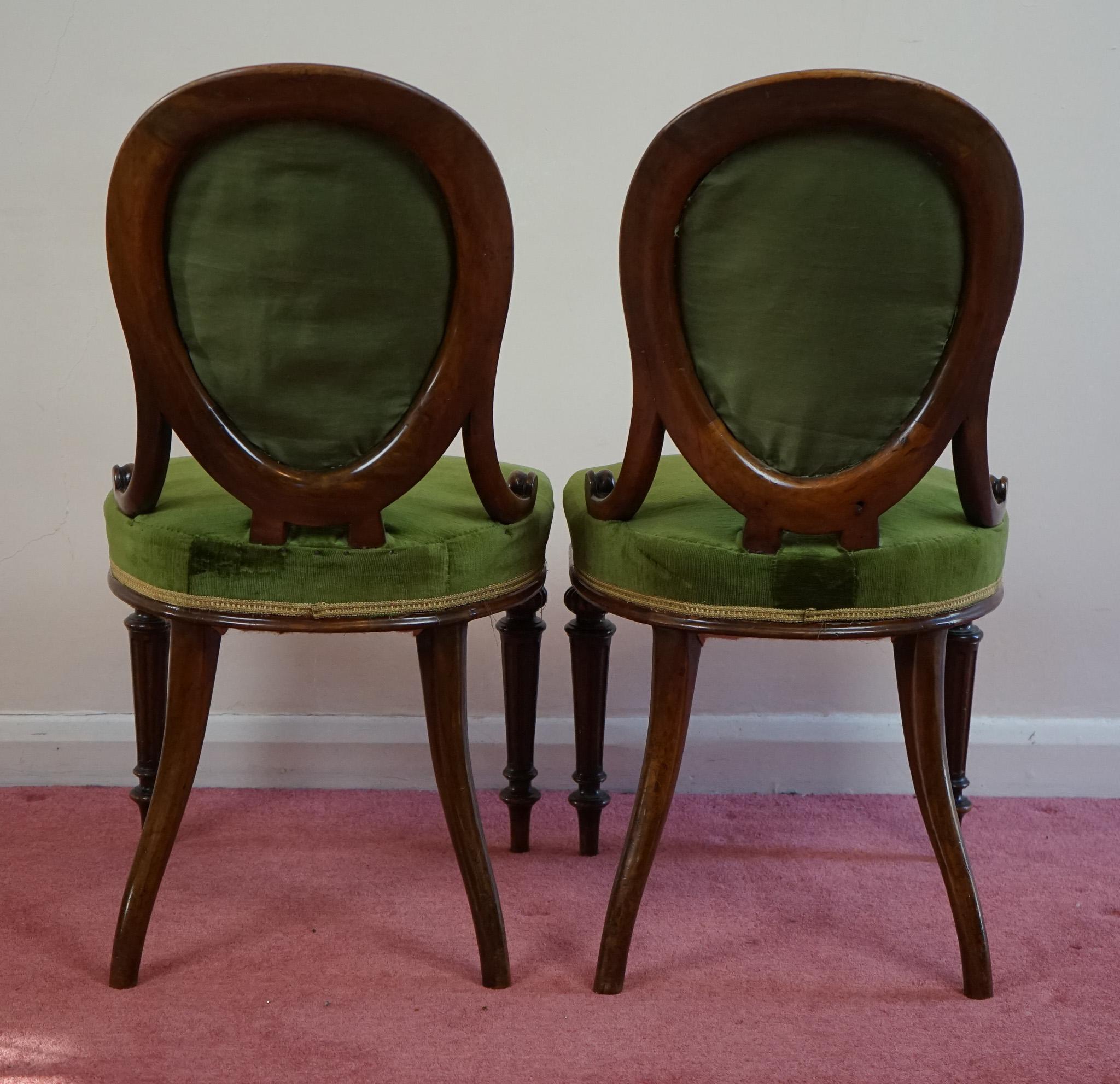 Unique Set of Four Walnut Framed Dining Chairs by Gillows of Lancaster For Sale 6