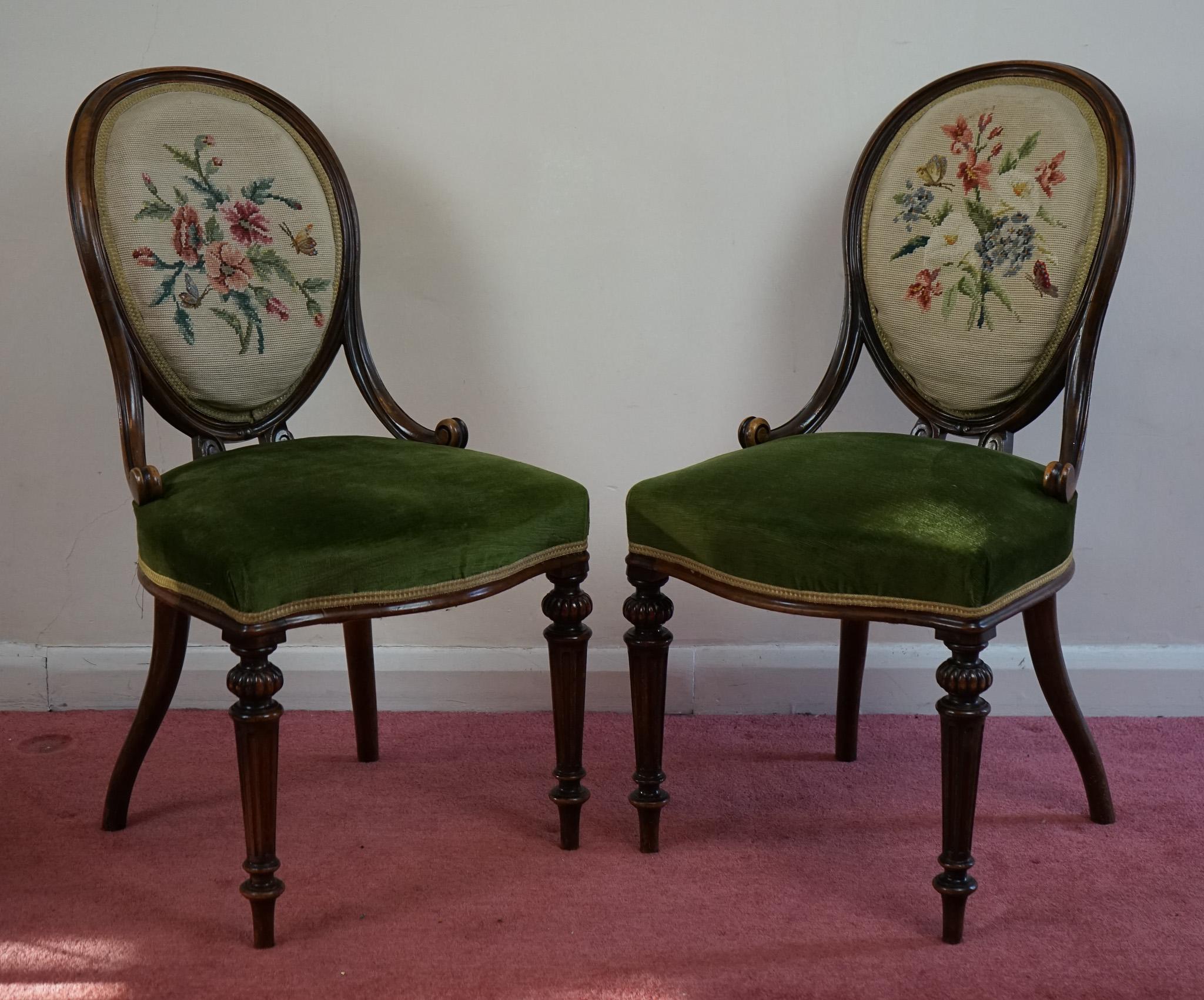 Unique Set of Four Walnut Framed Dining Chairs by Gillows of Lancaster For Sale 4