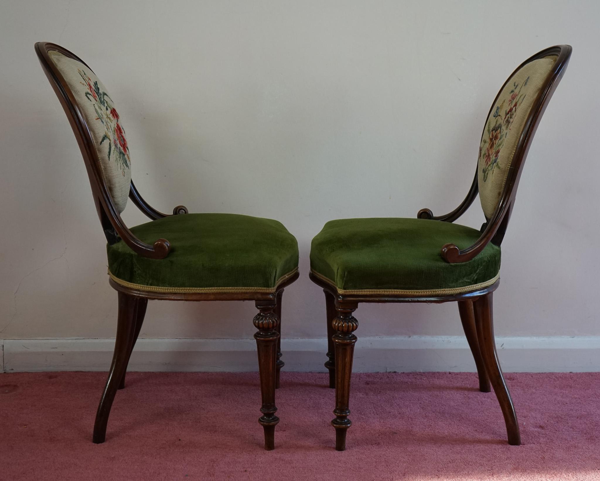 Unique Set of Four Walnut Framed Dining Chairs by Gillows of Lancaster For Sale 7