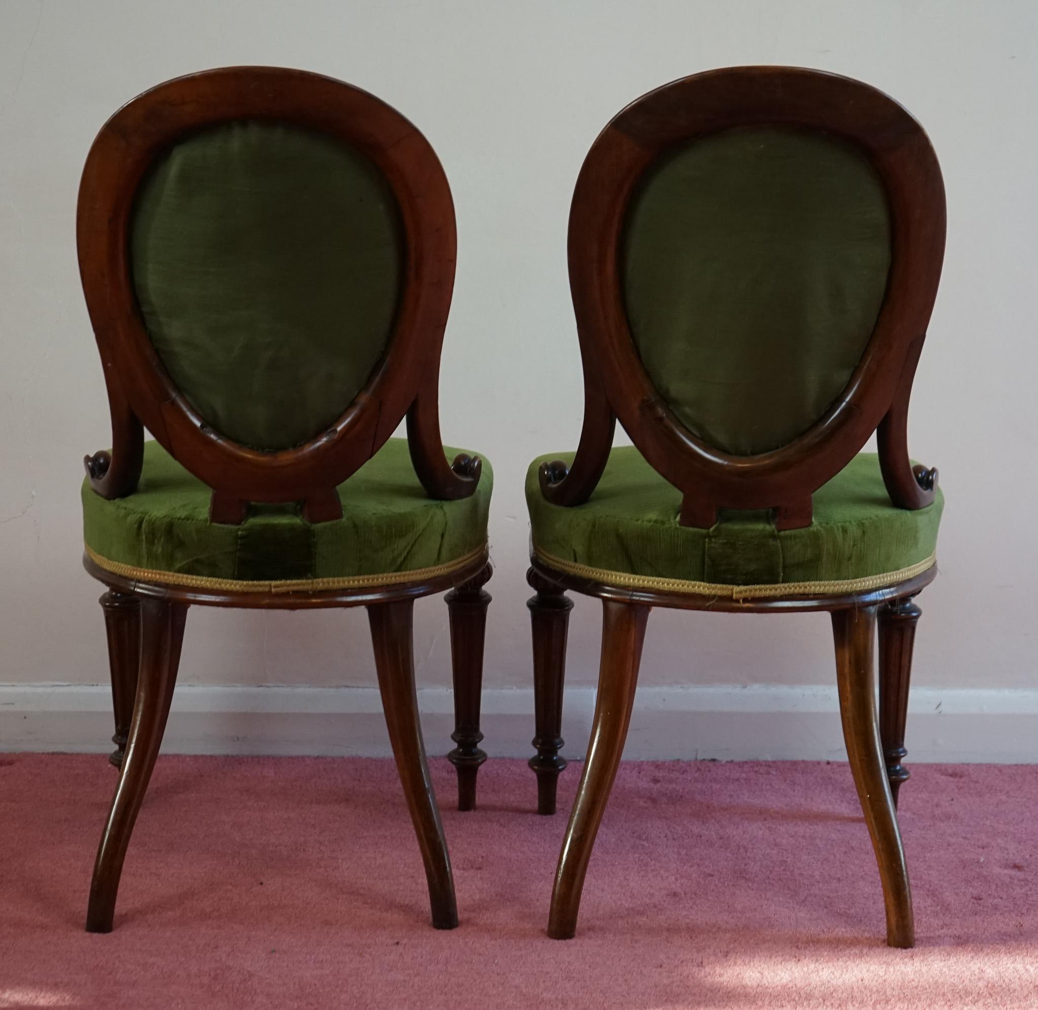 Unique Set of Four Walnut Framed Dining Chairs by Gillows of Lancaster For Sale 5