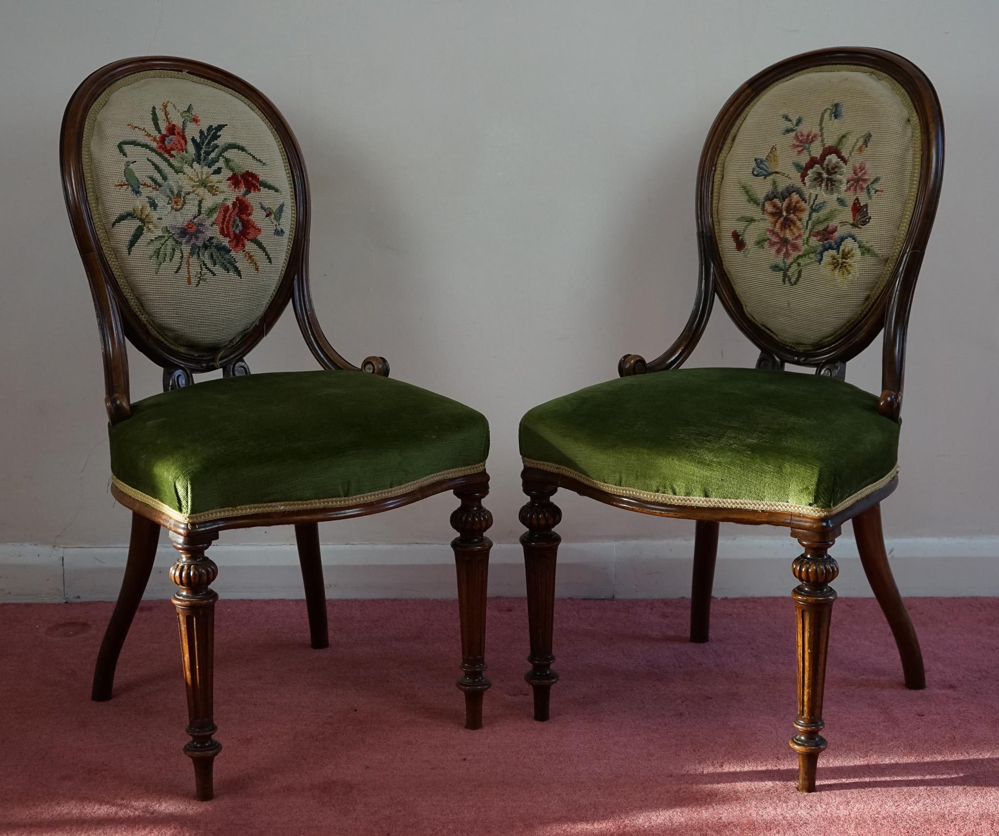 Unique Set of Four Walnut Framed Dining Chairs by Gillows of Lancaster For Sale 3