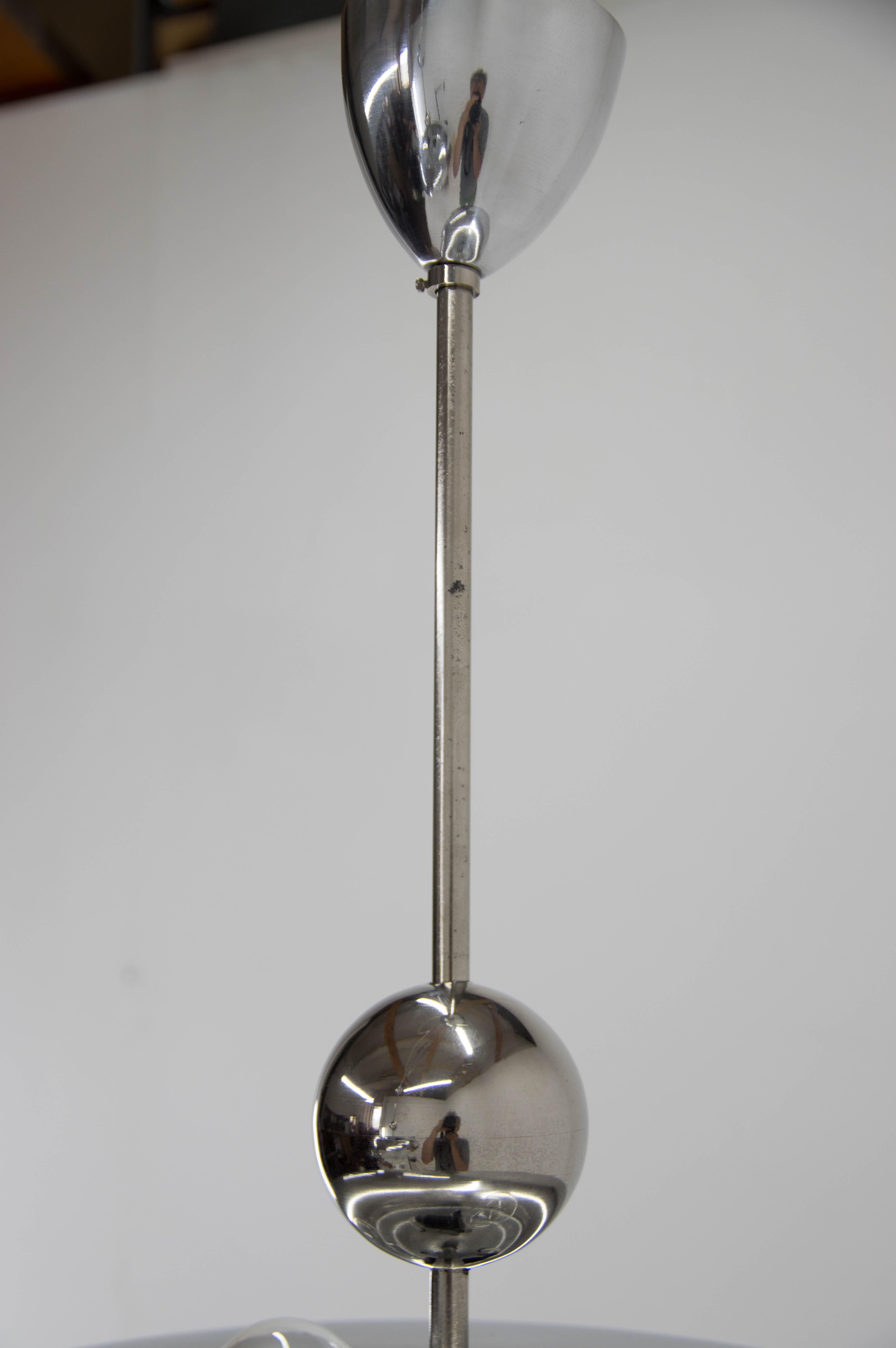 Set unico di due lampadari Bauhaus, anni '30, restaurati in vendita 1