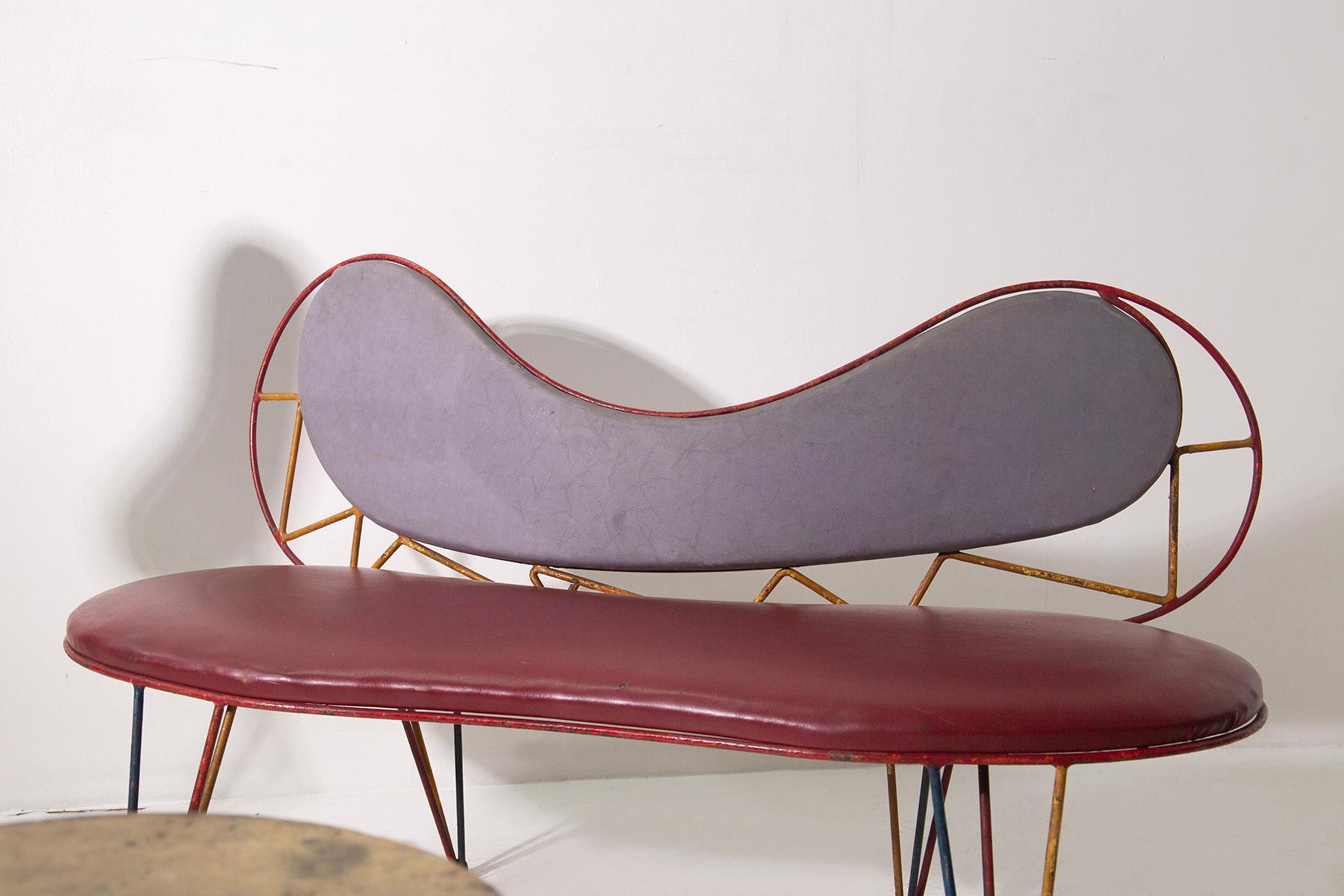 Set unico con divano, due sedie e tavolino da caffè di ISA Bergamo, con etichetta in vendita 2