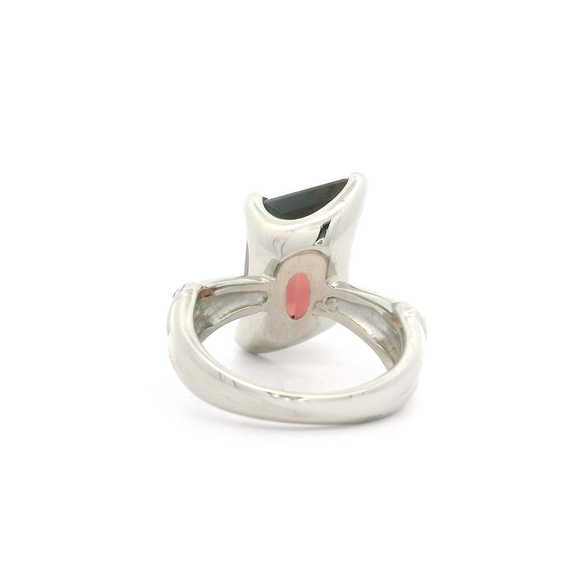 Bague fantaisie de forme unique en platine, tourmaline melon d'eau 10,08 carats et diamants en vente 3