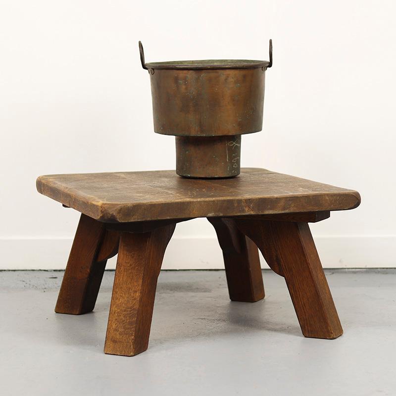 Fatto a mano Bollitore / fioriera in ottone Wabi Sabi dalla forma unica in vendita