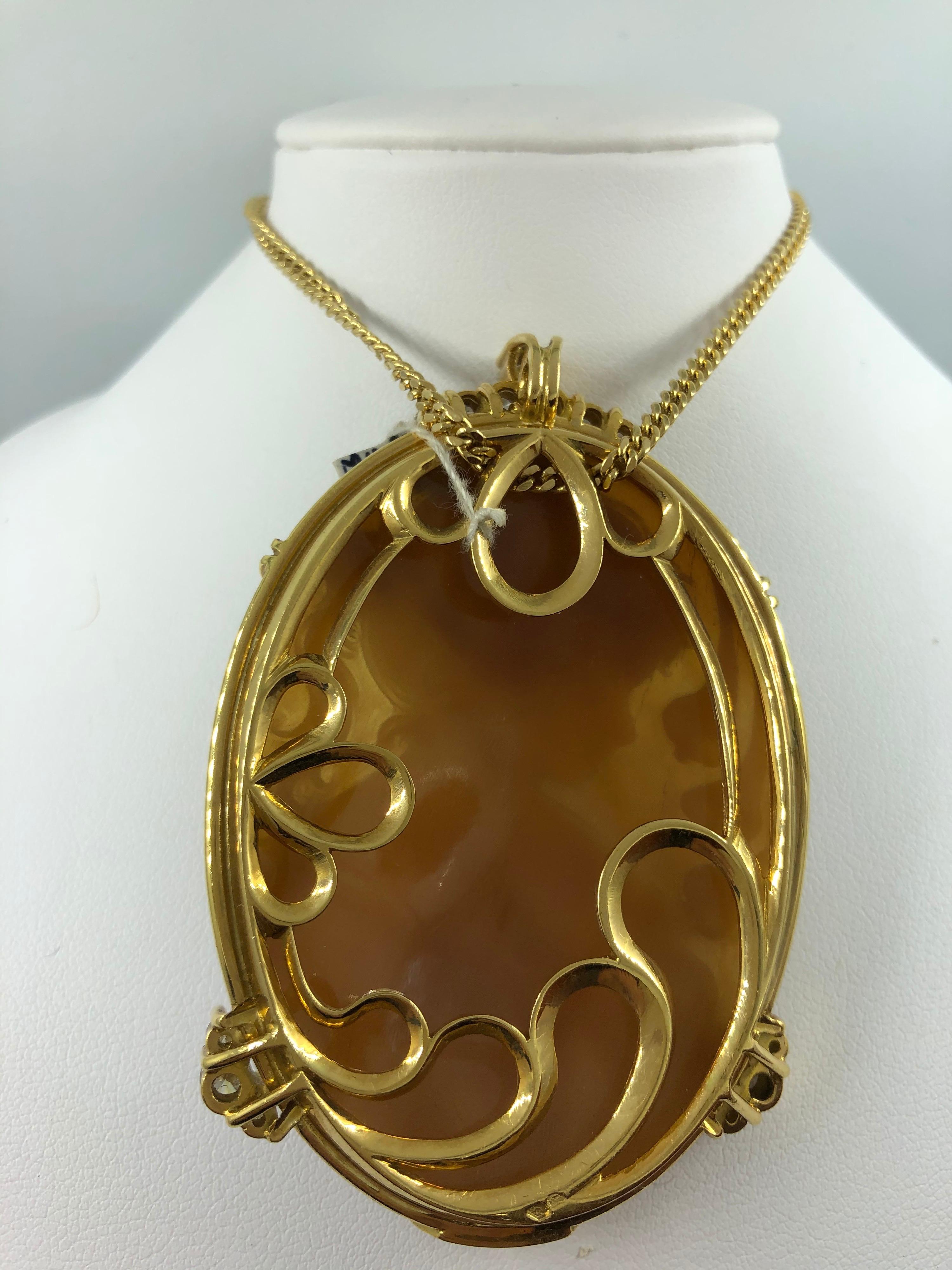 Unique Shell Cameo Diamonds Pendant In New Condition For Sale In Colmar, FR