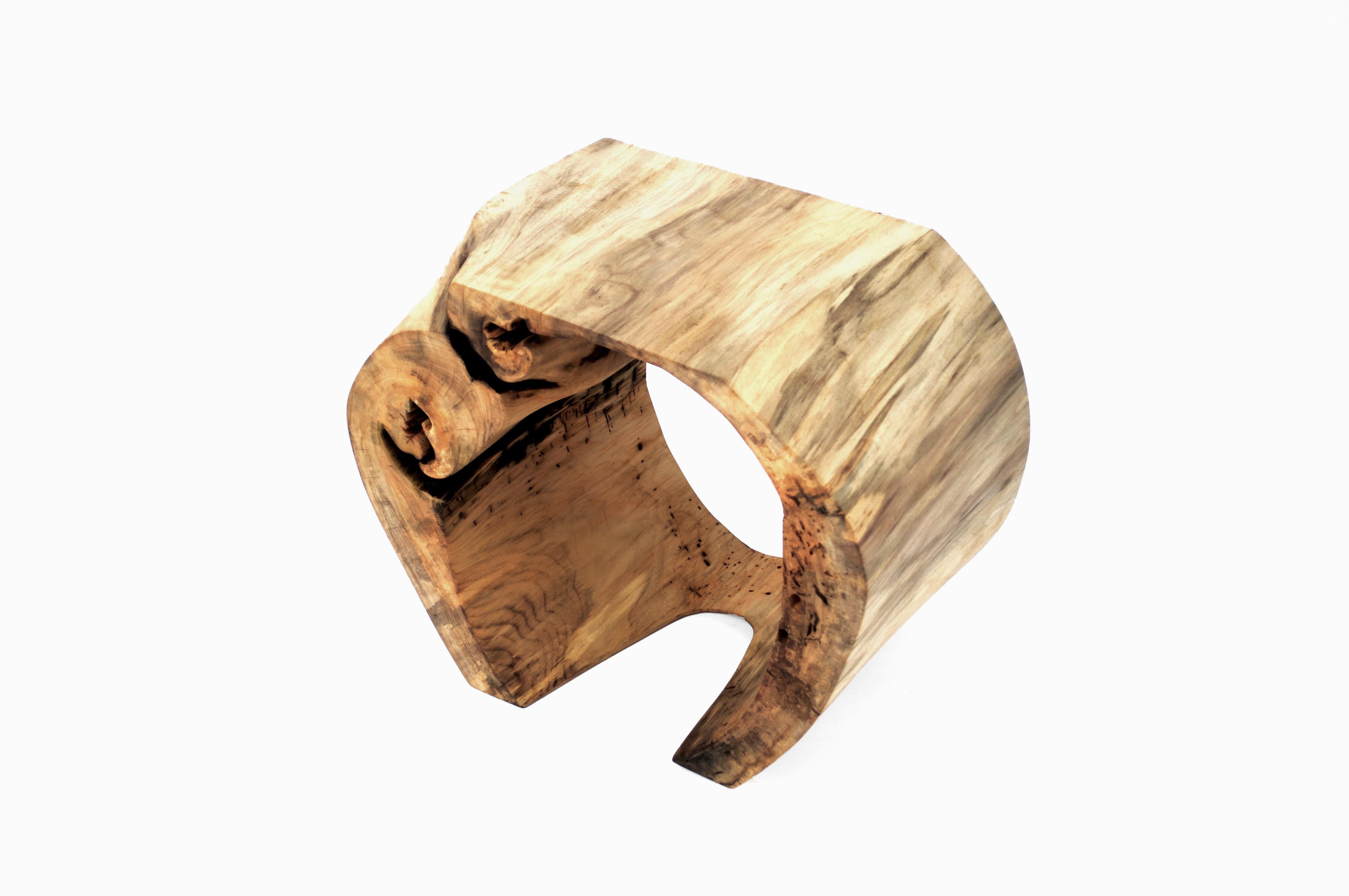 Unique signed console by Jörg Pietschmann
Materials: Poplar
Measures: H 77 x W 50 x D 42 cm
Polished oil finish


In Pietschmann’s sculptures, trees that for centuries were part of a landscape and founded in primordial forces tell stories
